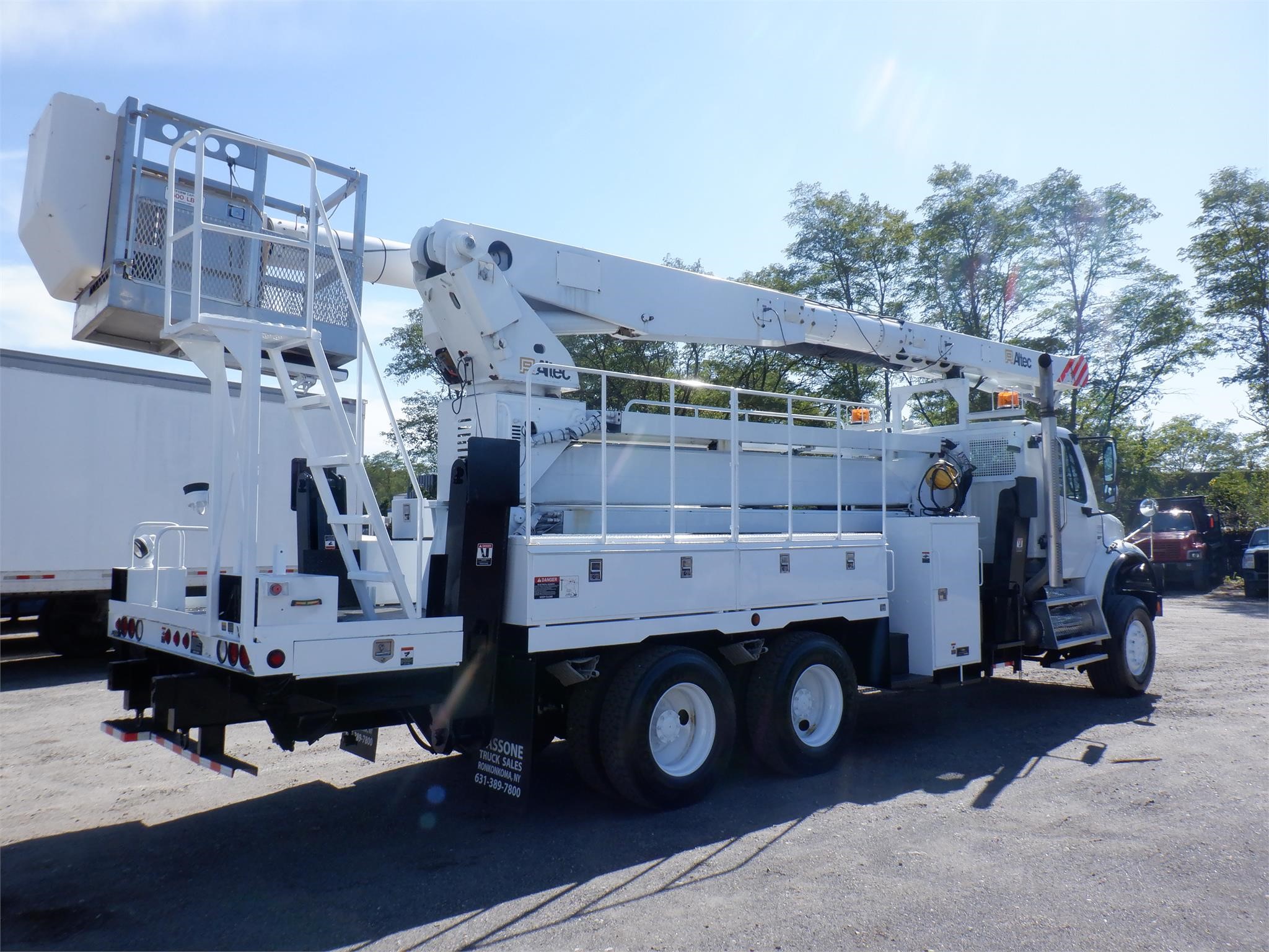 2010 ALTEC AM900-E100 - Cassone Truck