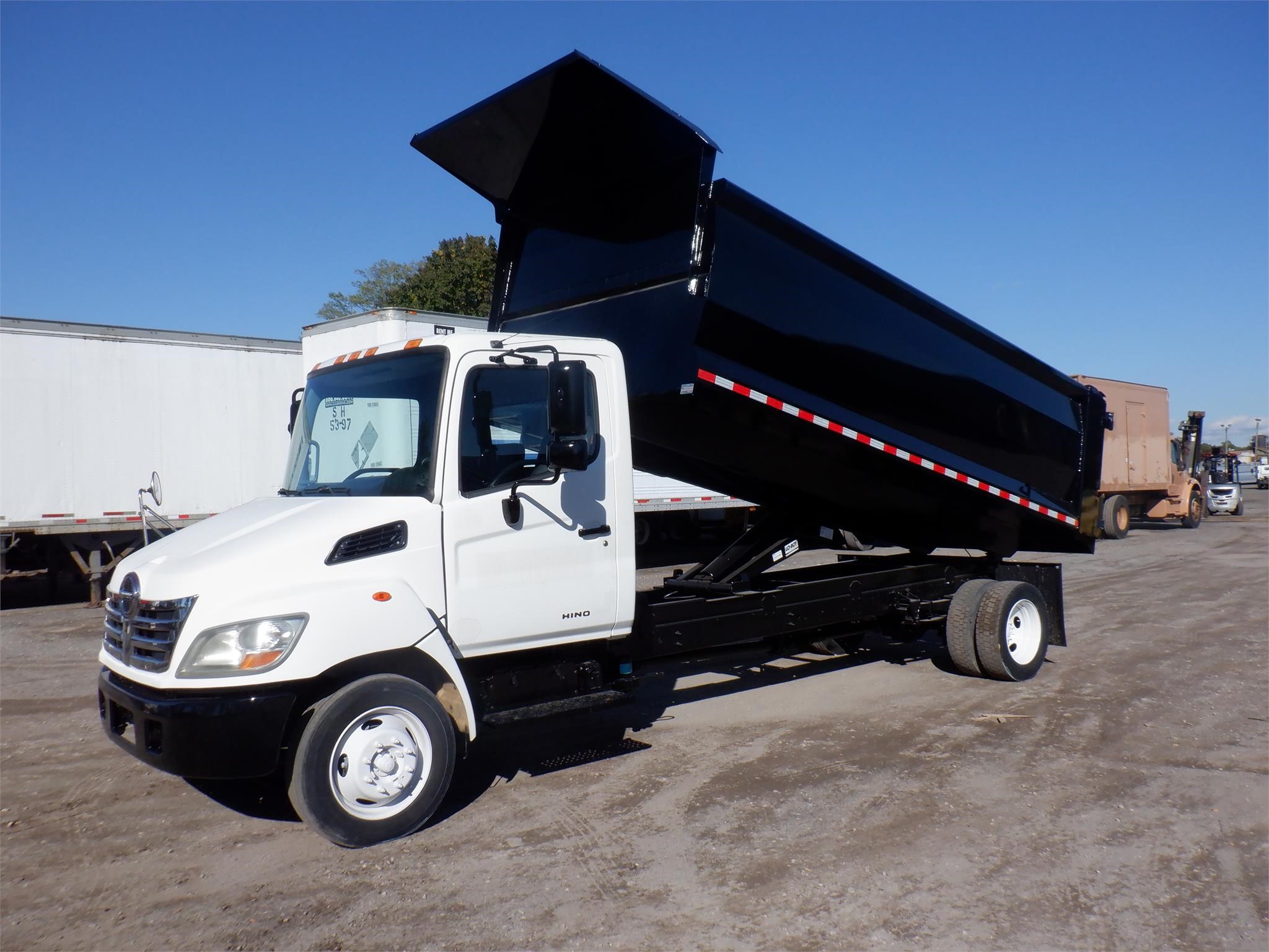 hinoページ 2009 HINO 185 - Cassone Truck Sales