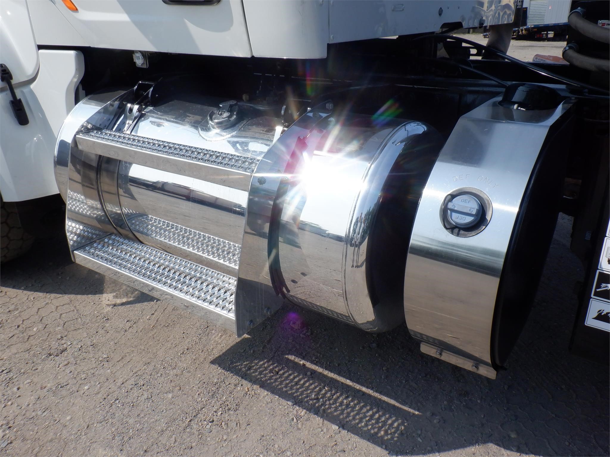 2019 PETERBILT 567 - Cassone Truck Sales