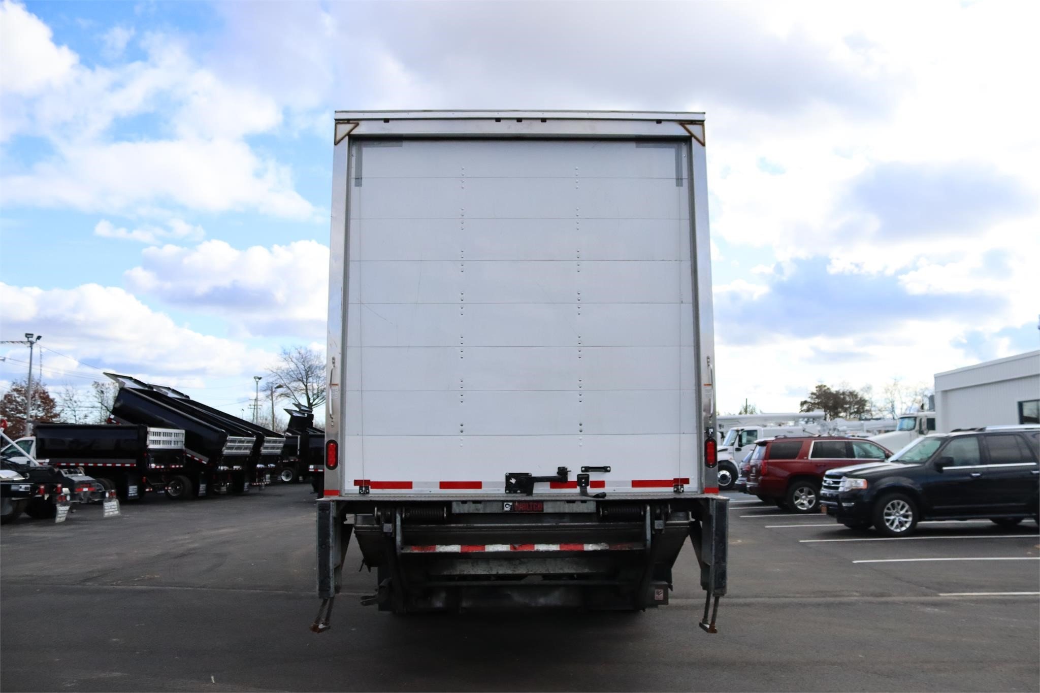 洋書 INTERNATIONAL TRUCKS 2020 INTERNATIONAL MV - Cassone Truck Sales