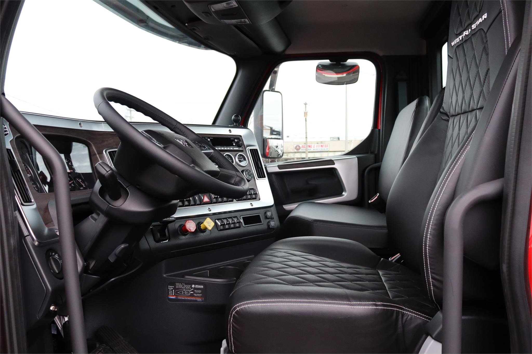 2024 WESTERN STAR 47X - Cassone Truck Sales