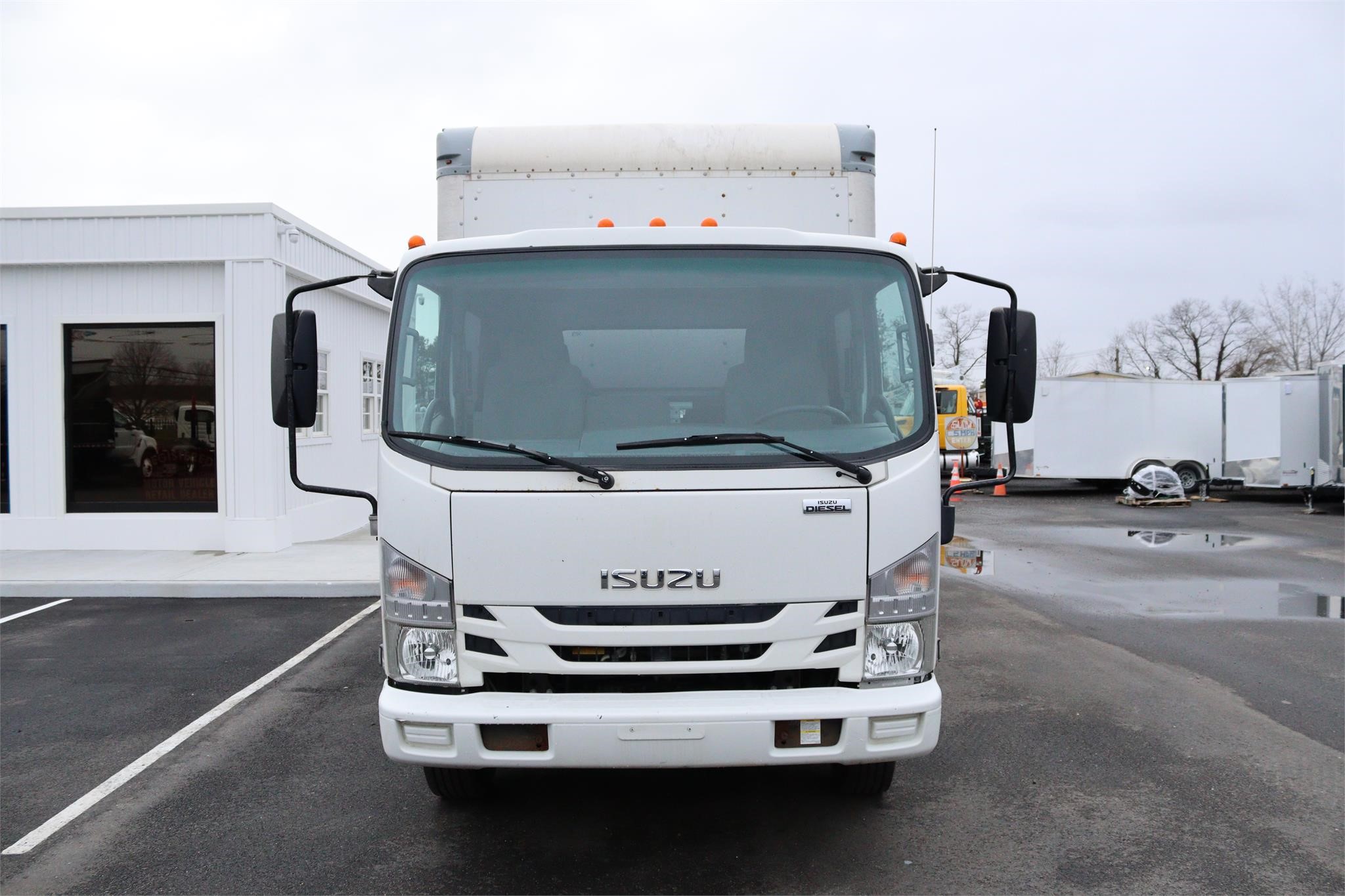 2017 ISUZU NQR - Cassone Truck Sales