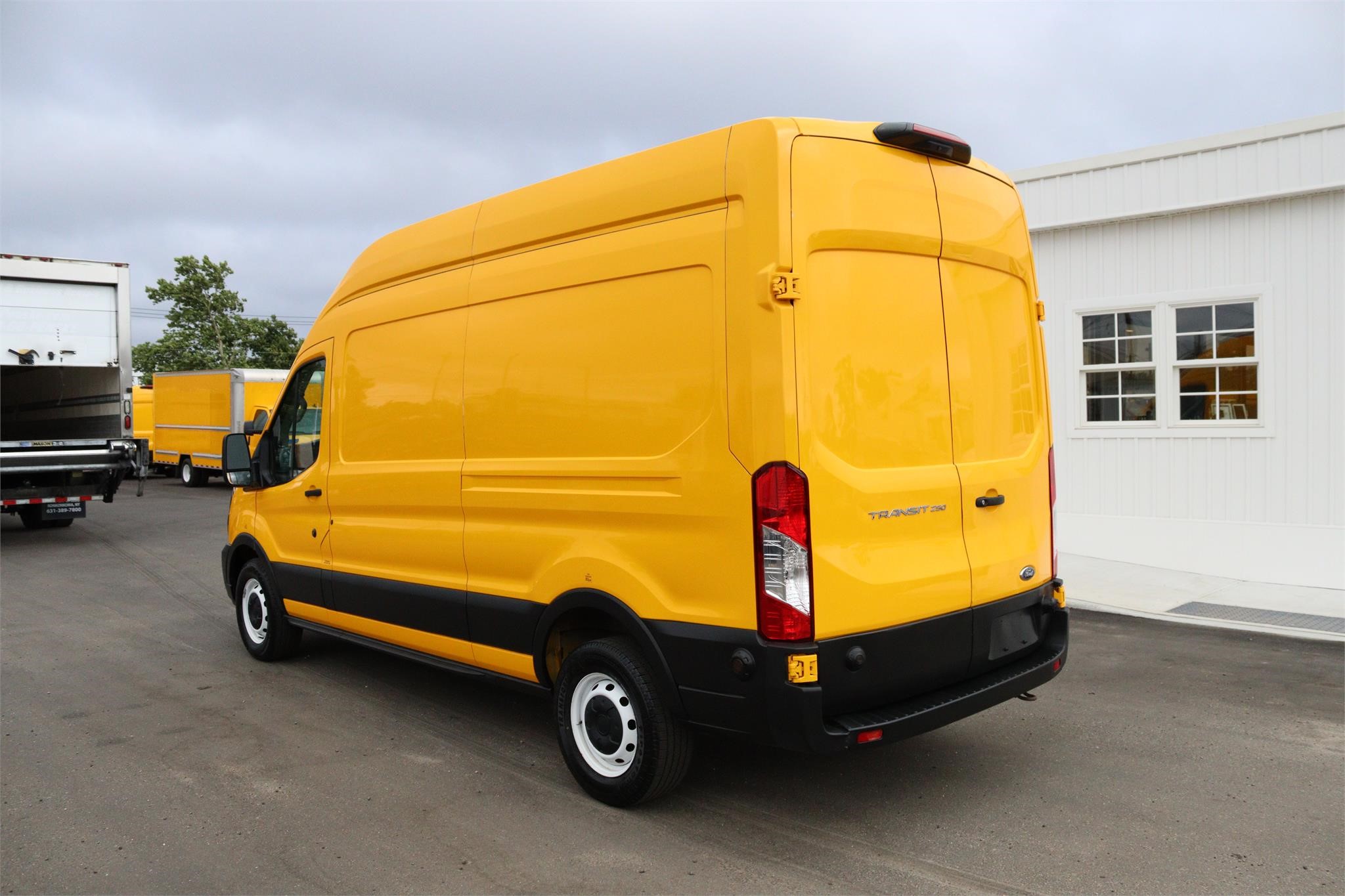 2020 FORD TRANSIT Cassone Truck Sales