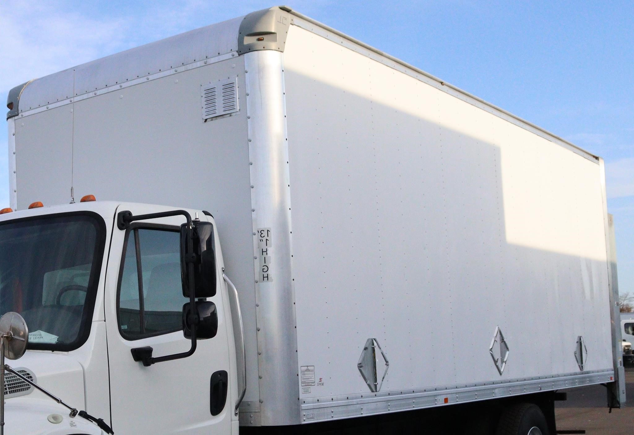 Supreme 24ss first gear truck car ホワイト Supreme x FIRST GEAR® Semi Truck Metal - WHITE / RED New Unopened