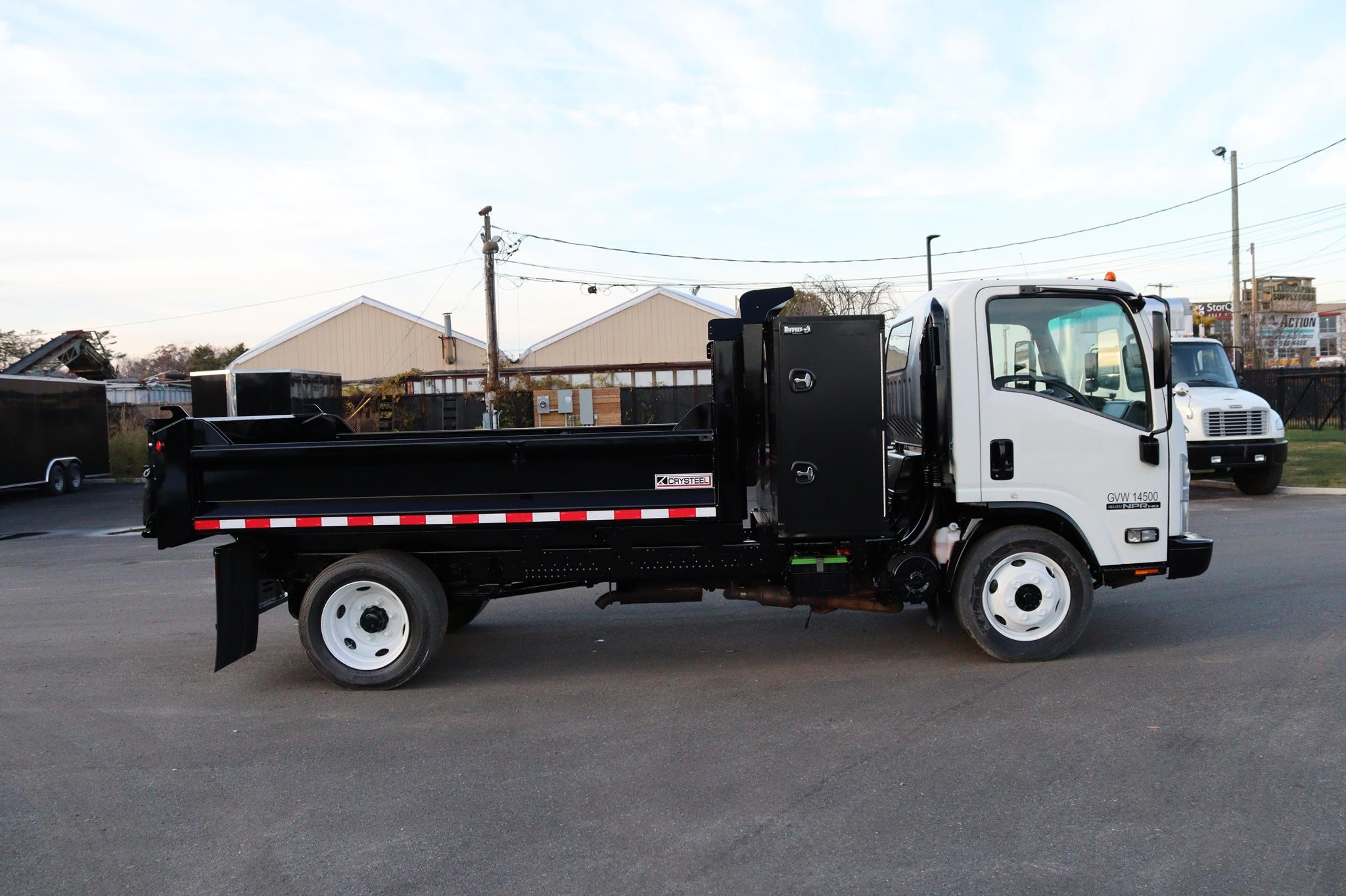 2017 ISUZU NPR HD - Cassone Truck Sales