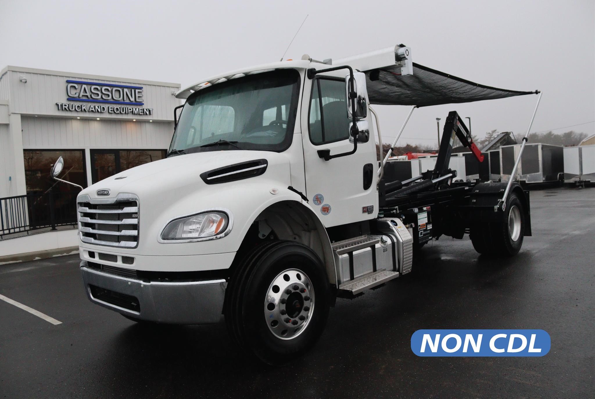 2026 FREIGHTLINER BUSINESS CLASS M2 106 - image 1 of 6
