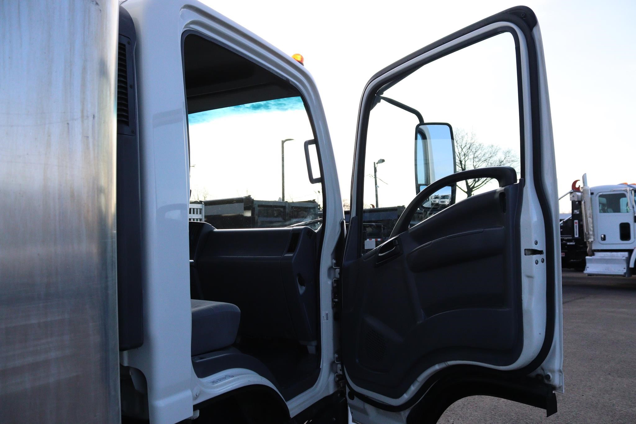 2019 ISUZU NPR HD - Cassone Truck Sales