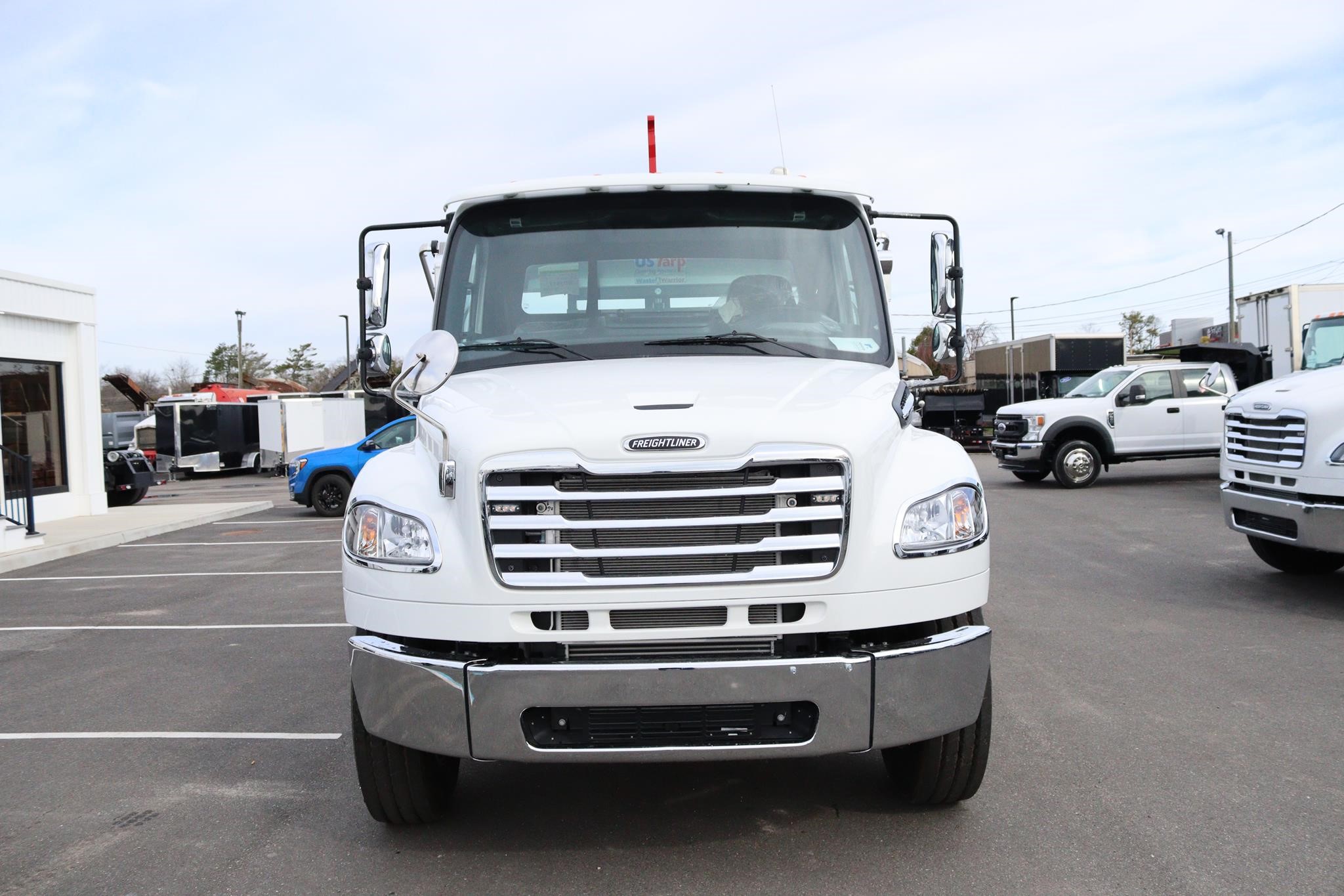2025 FREIGHTLINER BUSINESS CLASS M2 106 - image 6 of 6