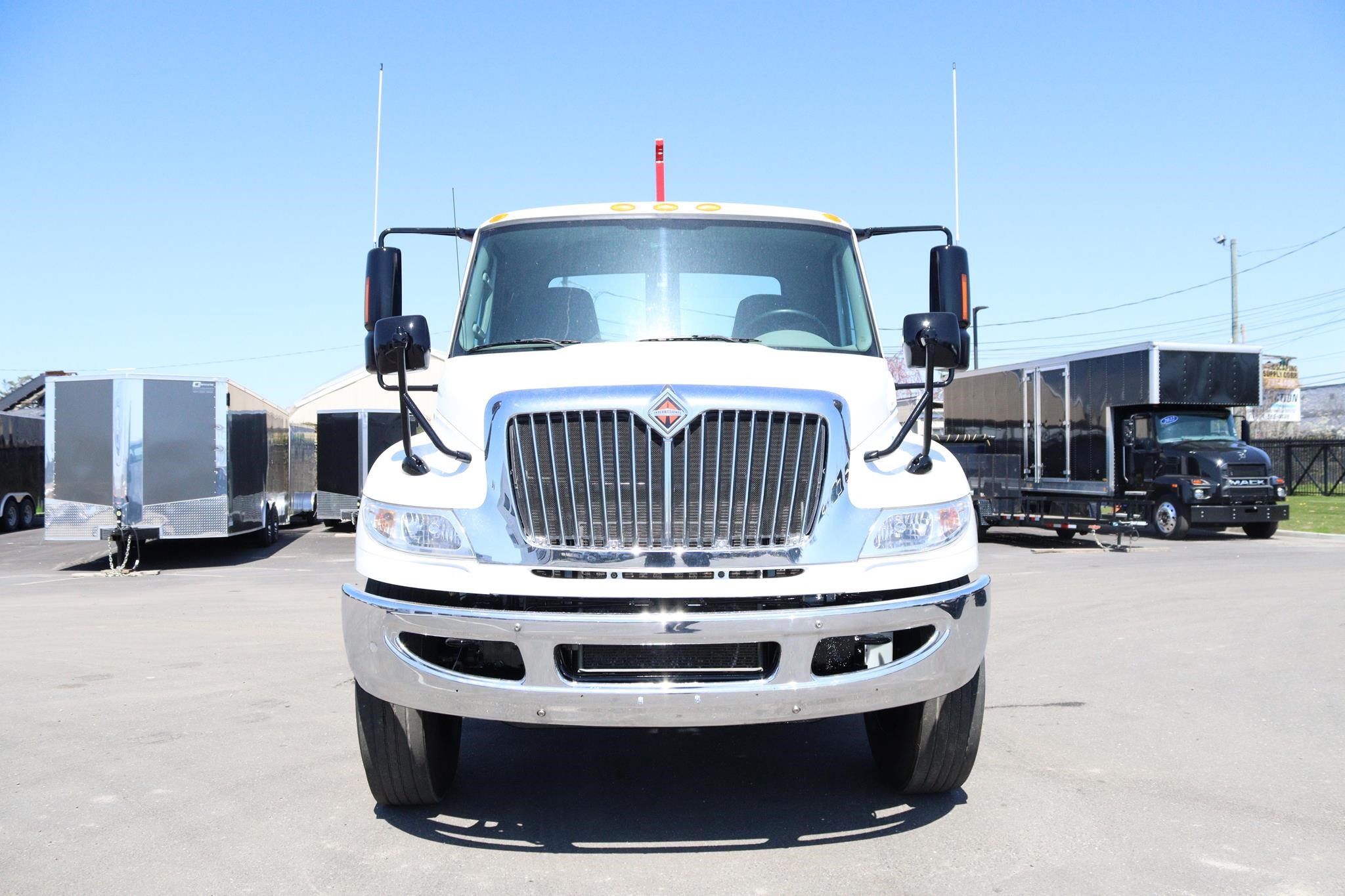 2019 INTERNATIONAL DURASTAR 4400 - image 6 of 6