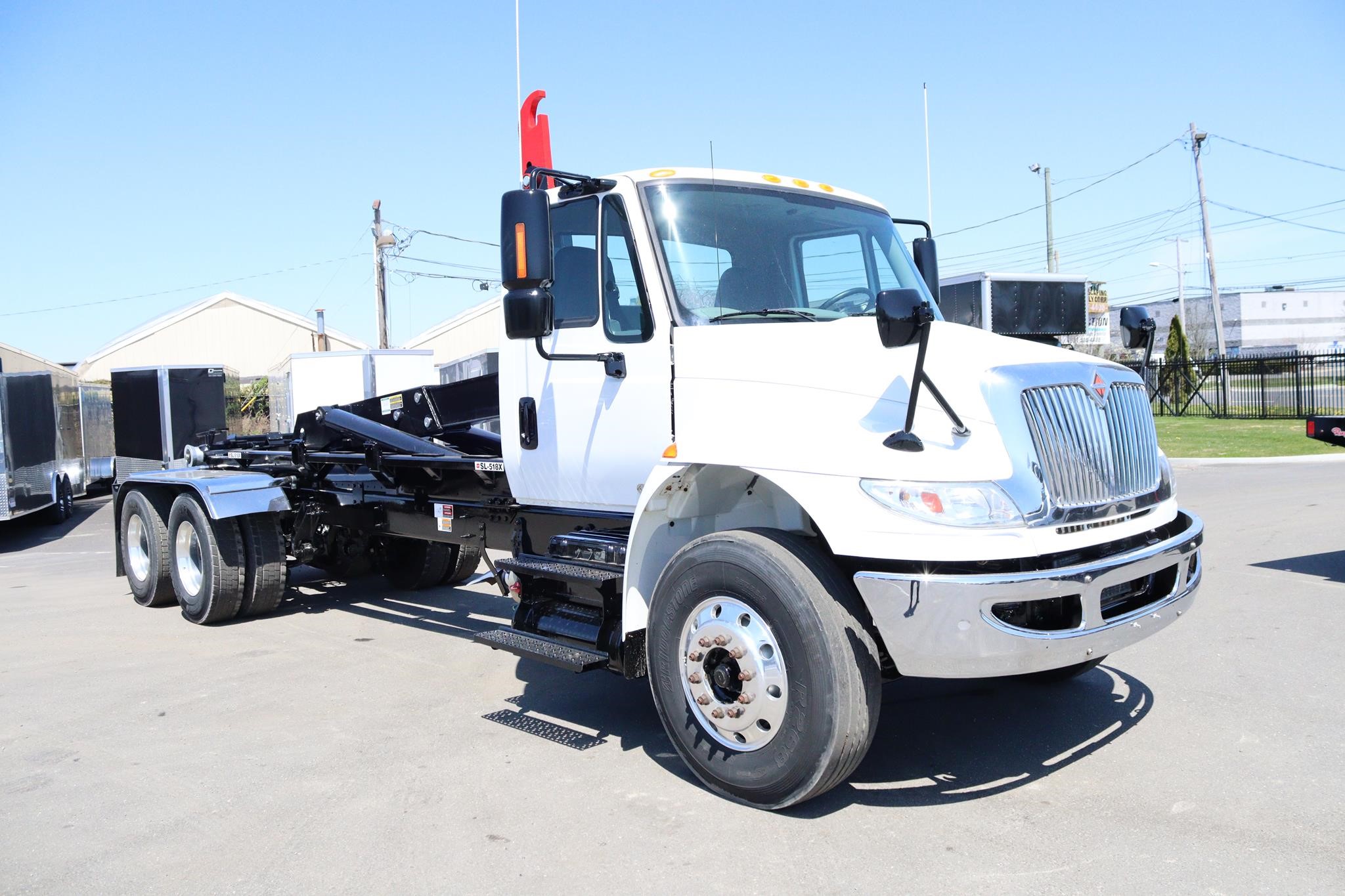 2019 INTERNATIONAL DURASTAR 4400 - image 5 of 6