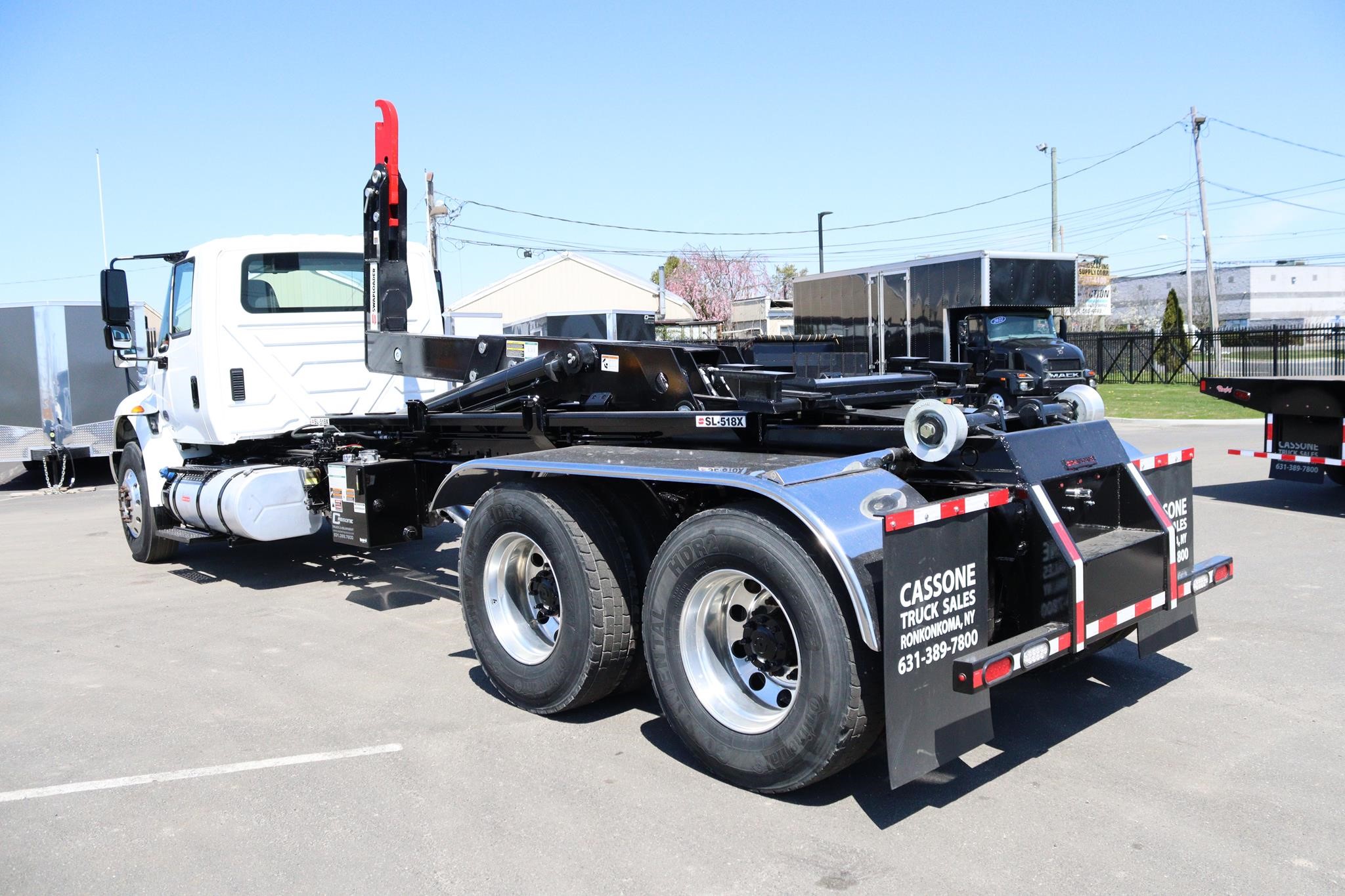 2019 INTERNATIONAL DURASTAR 4400 - image 2 of 6