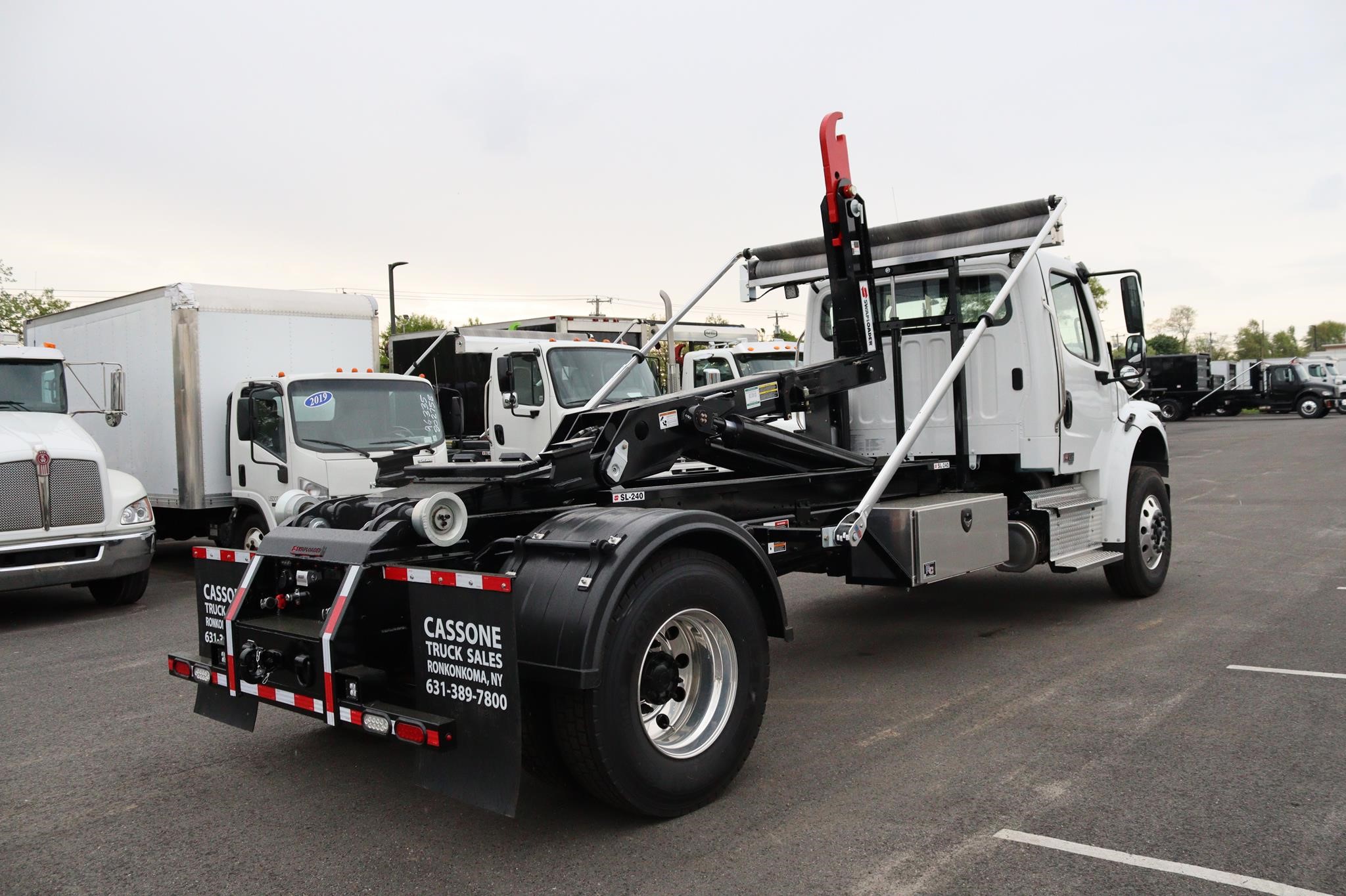 2026 FREIGHTLINER BUSINESS CLASS M2 106 PLUS - image 4 of 6