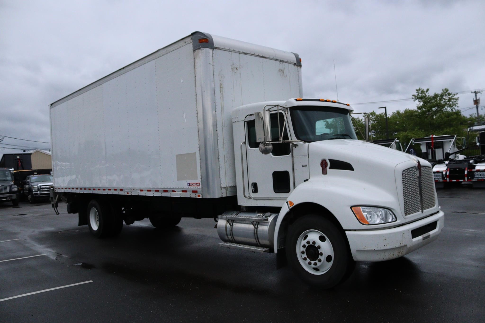 2022 KENWORTH T270 - image 5 of 6