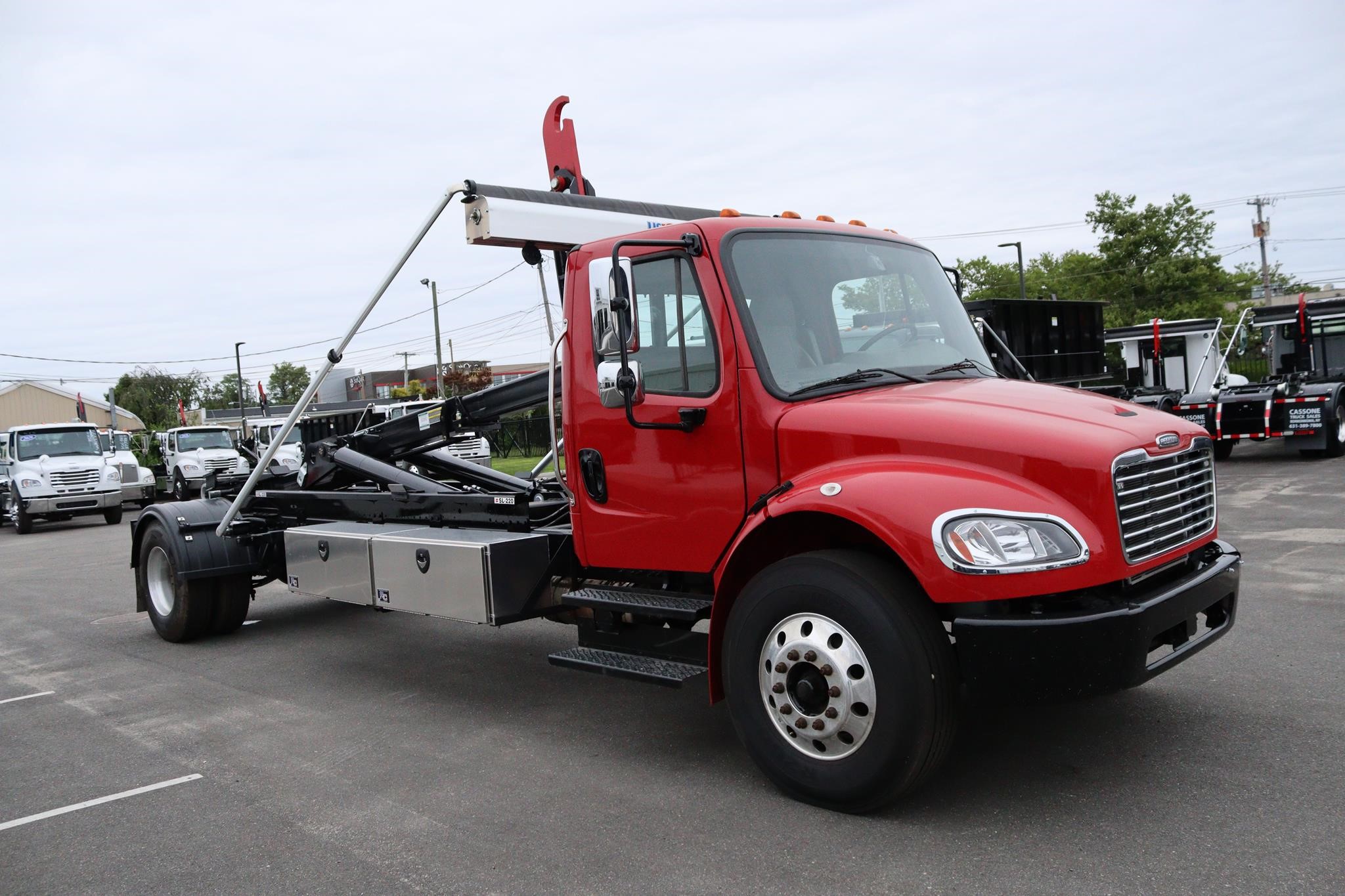 2019 FREIGHTLINER BUSINESS CLASS M2 106 - image 5 of 6