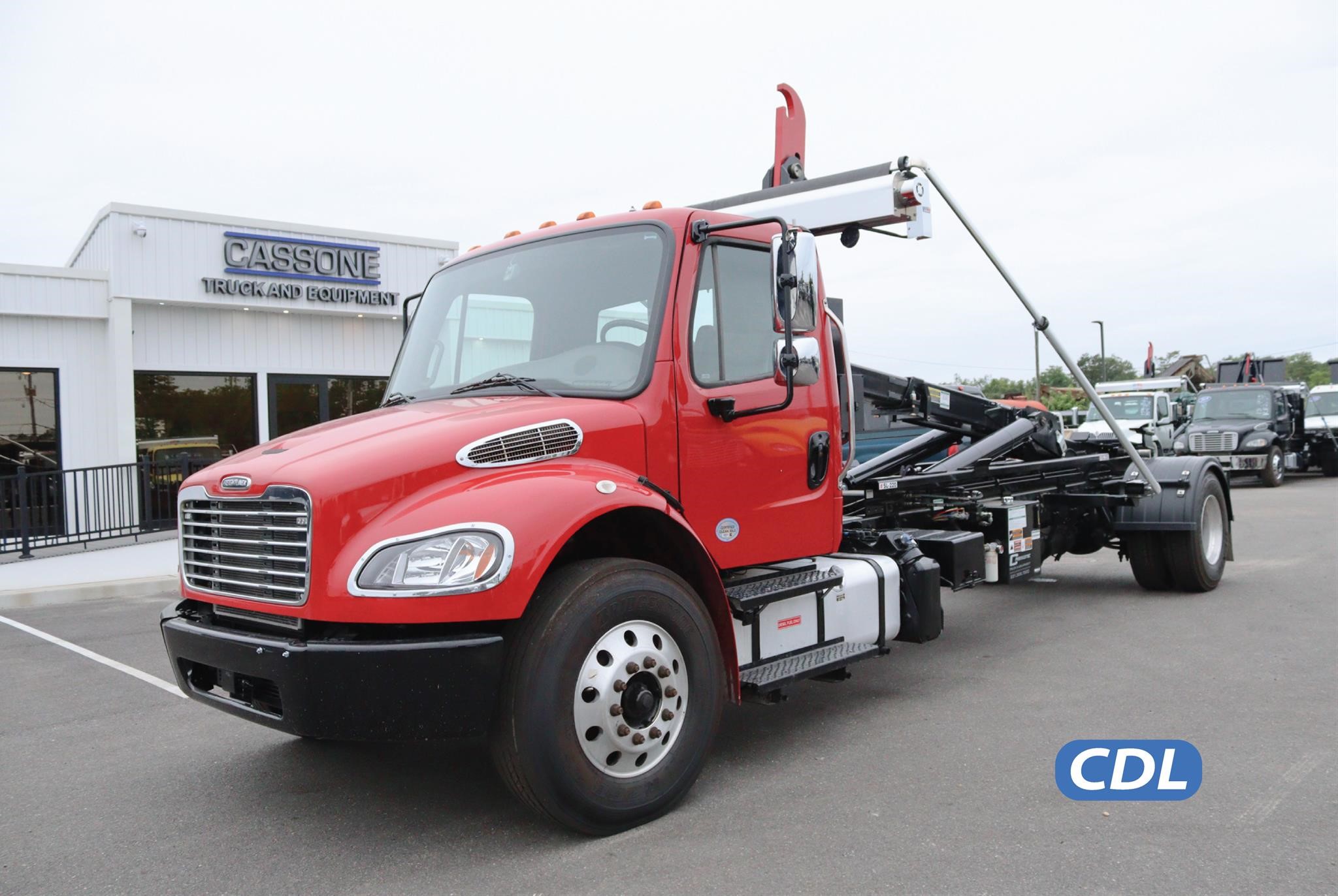 2019 FREIGHTLINER BUSINESS CLASS M2 106 - image 1 of 6