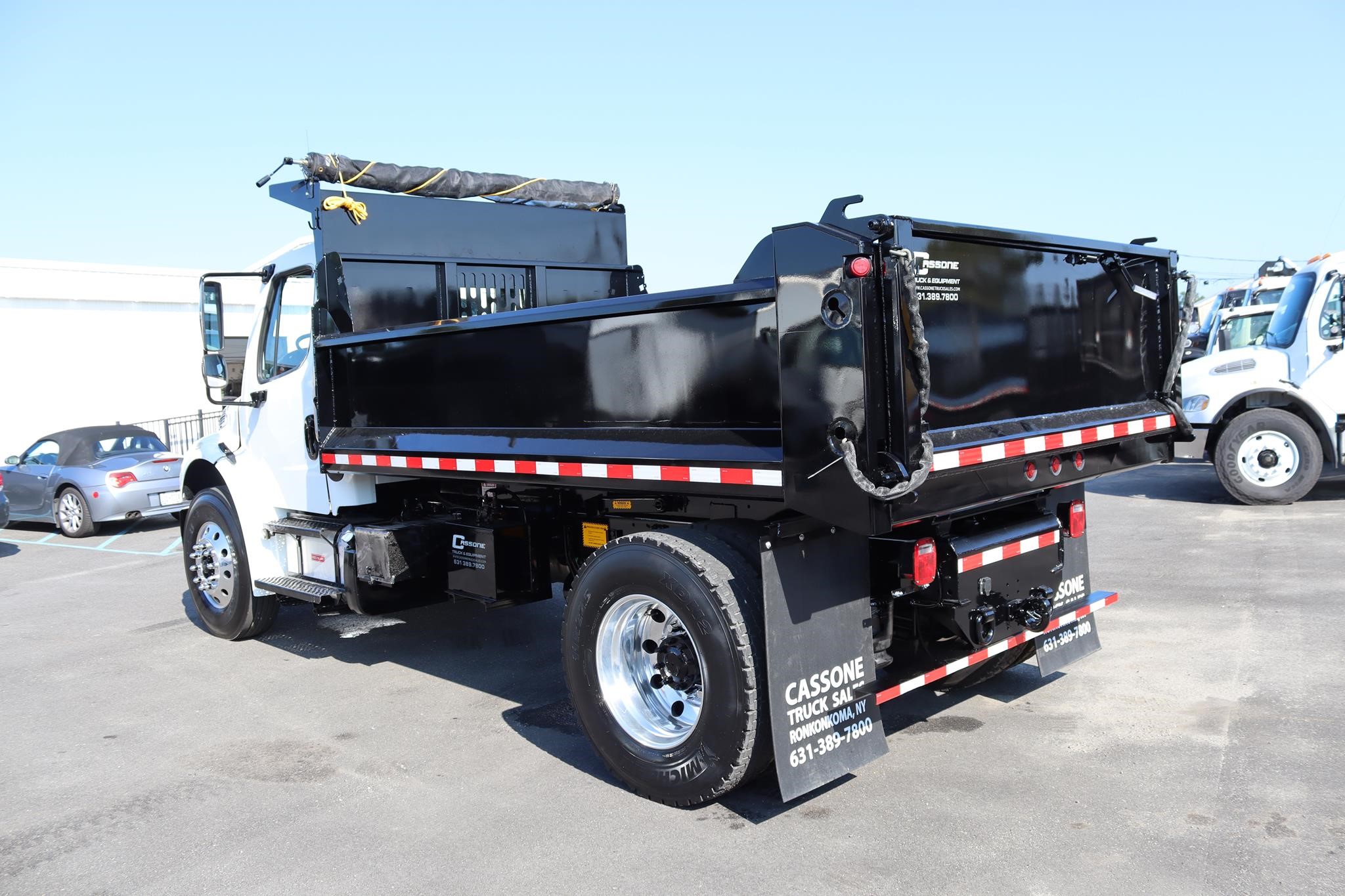 2019 FREIGHTLINER BUSINESS CLASS M2 106 - image 2 of 6