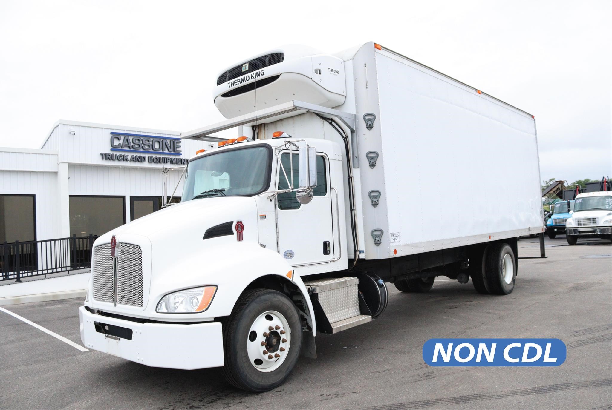 2020 KENWORTH T270 - image 1 of 6