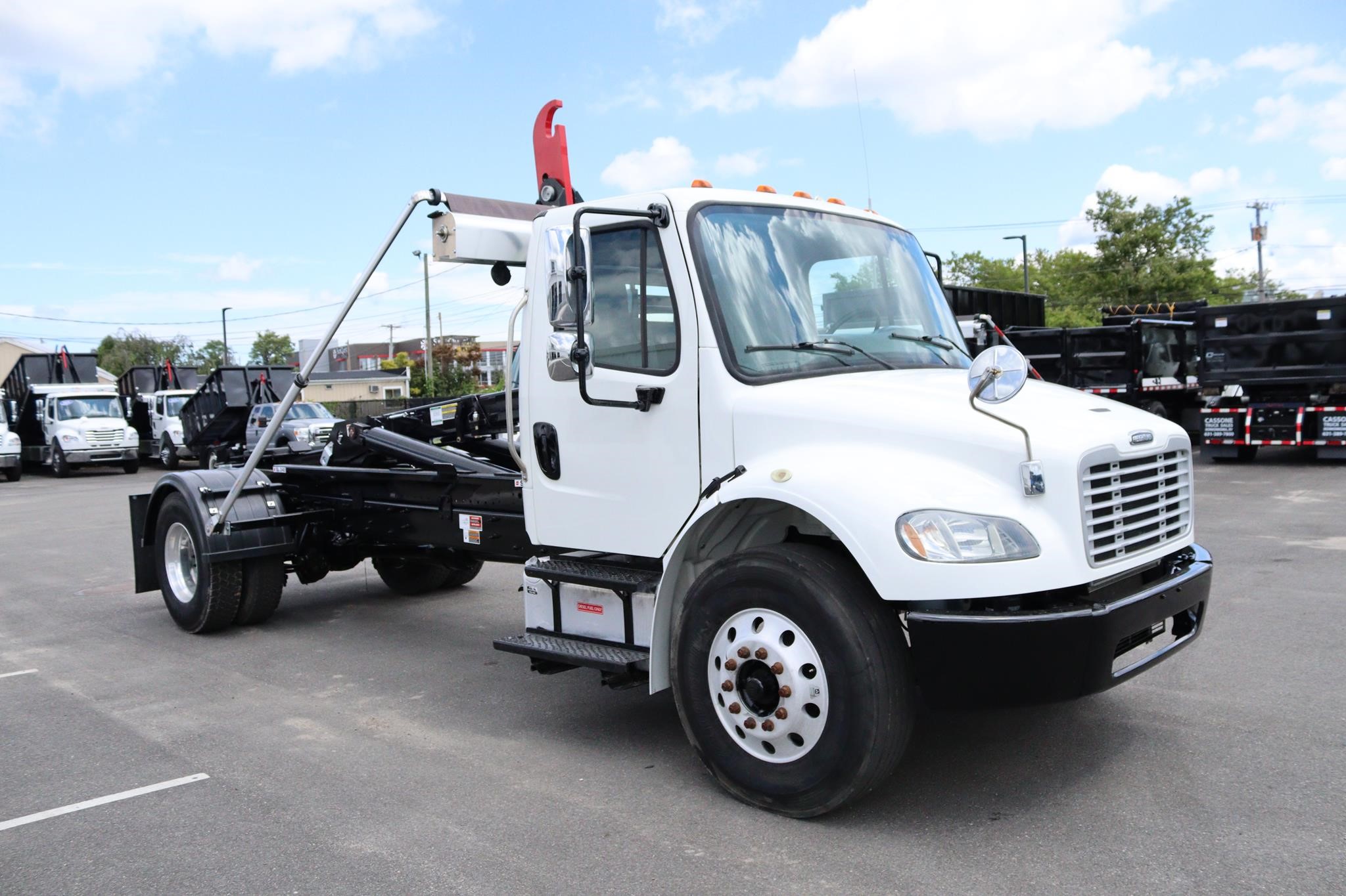 2018 FREIGHTLINER BUSINESS CLASS M2 106 - image 5 of 6
