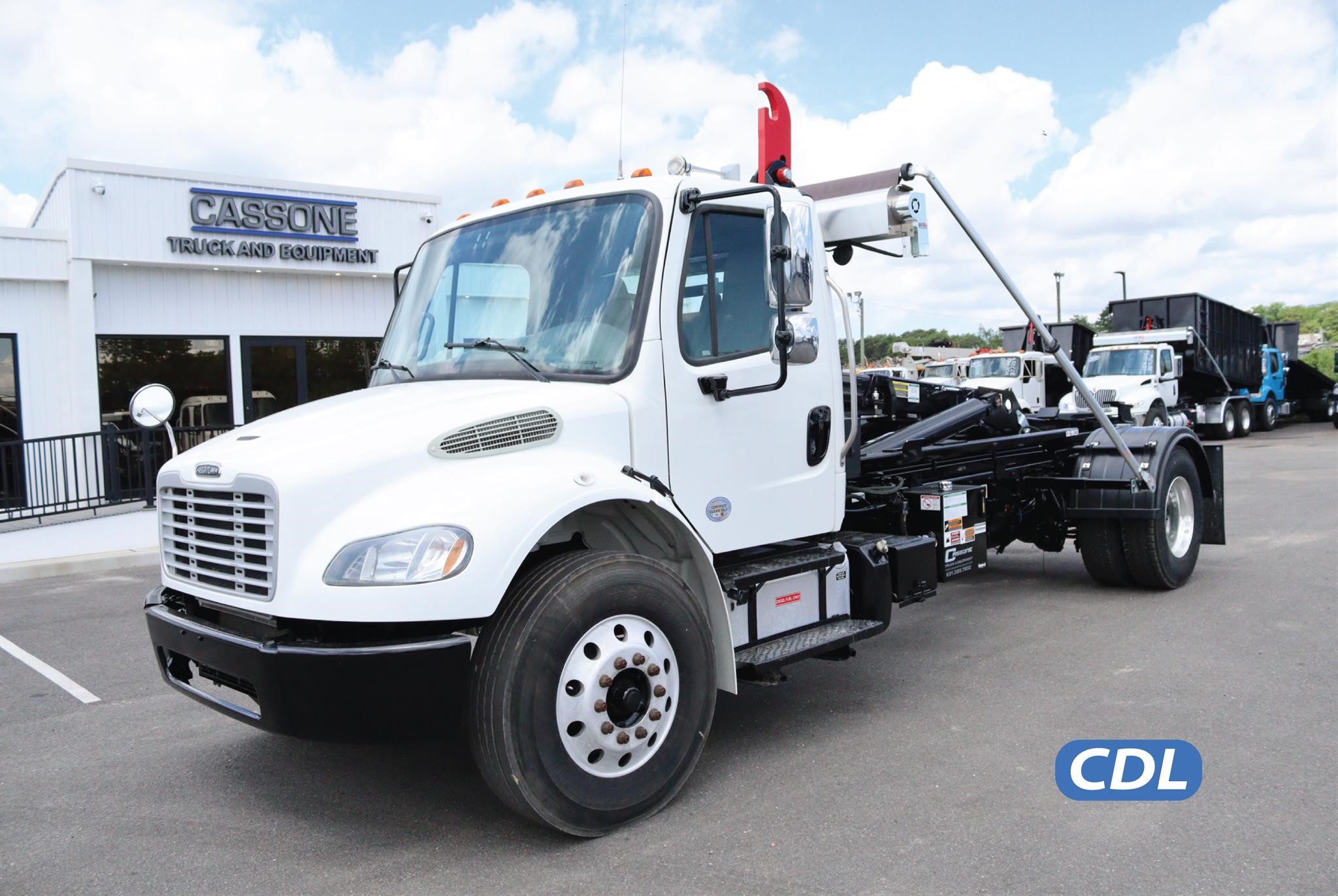 2018 FREIGHTLINER BUSINESS CLASS M2 106 - image 1 of 6