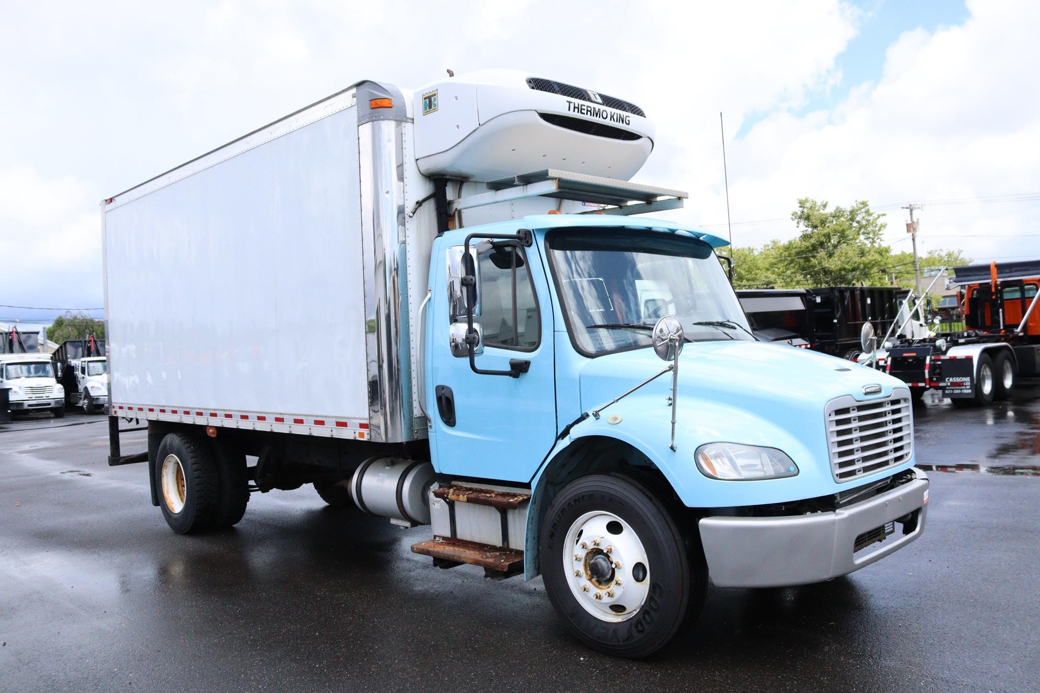 2017 FREIGHTLINER BUSINESS CLASS M2 106 - image 5 of 6