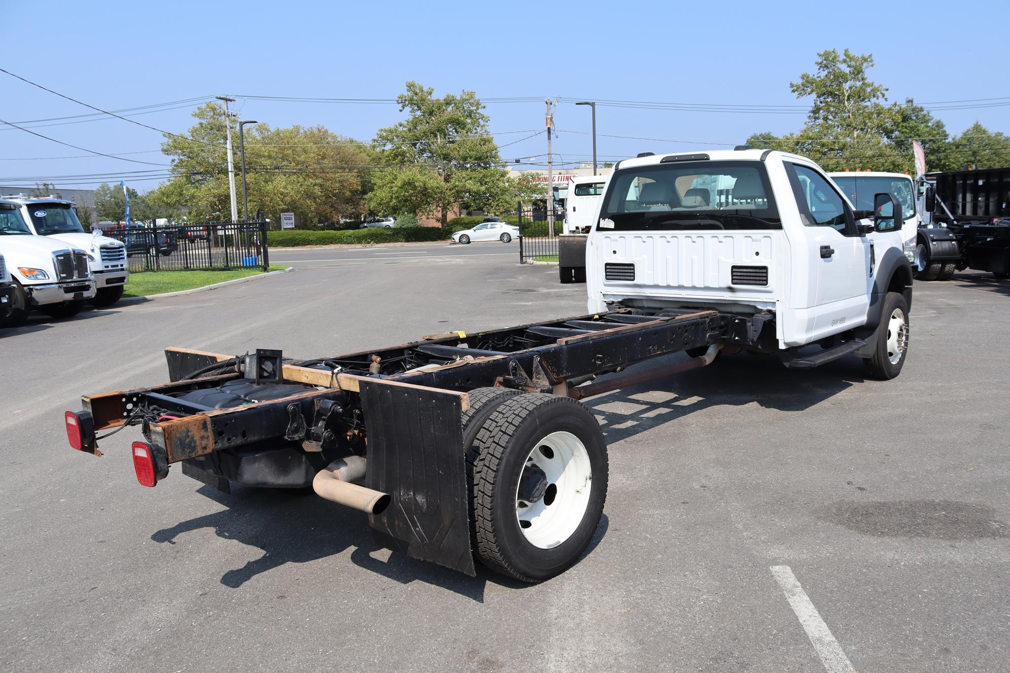 2020 FORD F450 XL - image 4 of 6