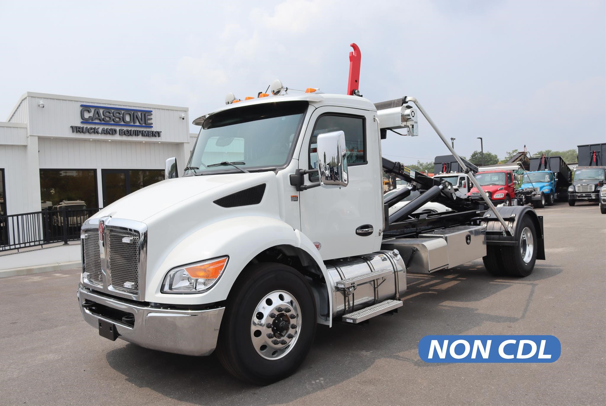 2026 KENWORTH T280 - image 1 of 6