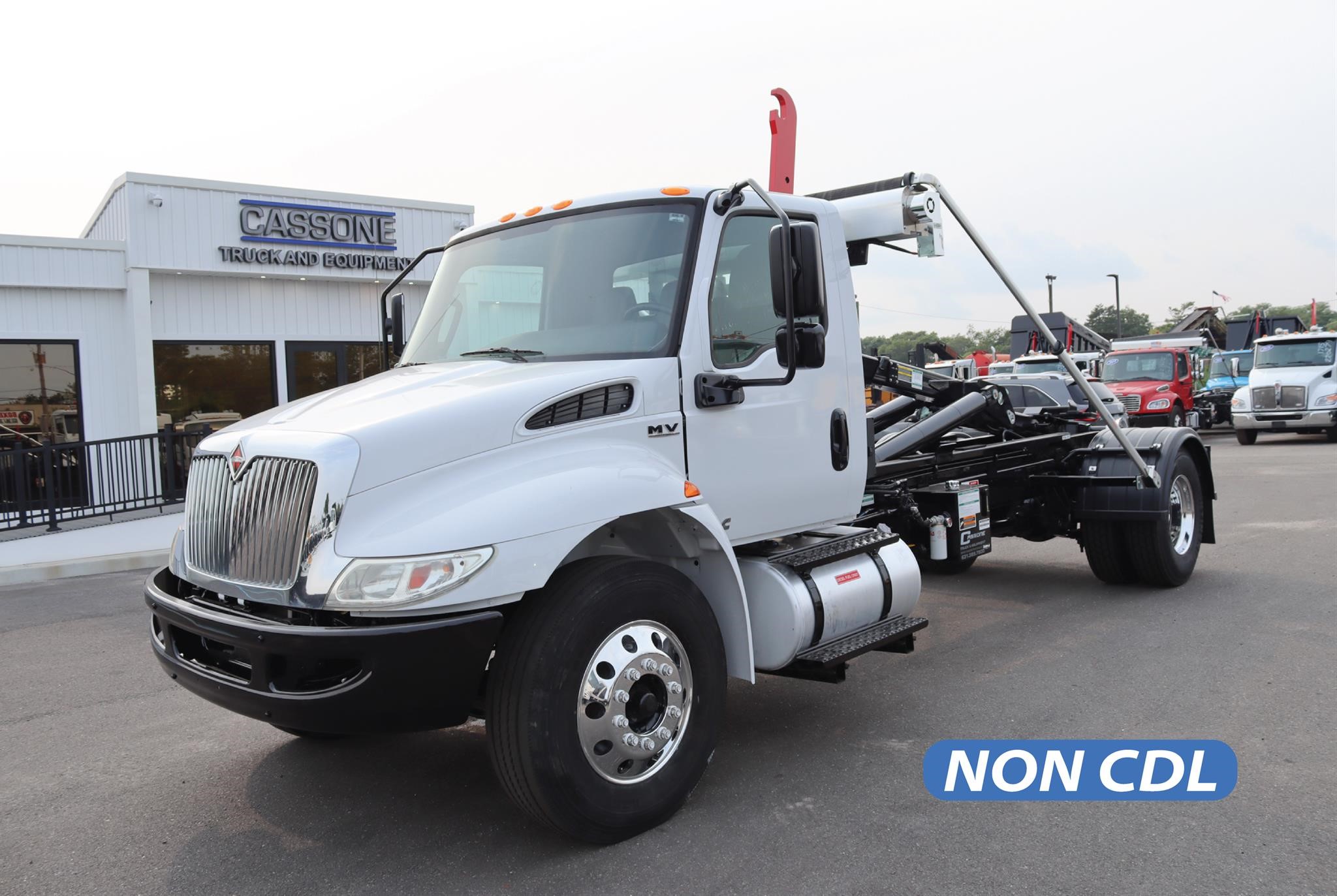 2020 INTERNATIONAL MV - image 1 of 6