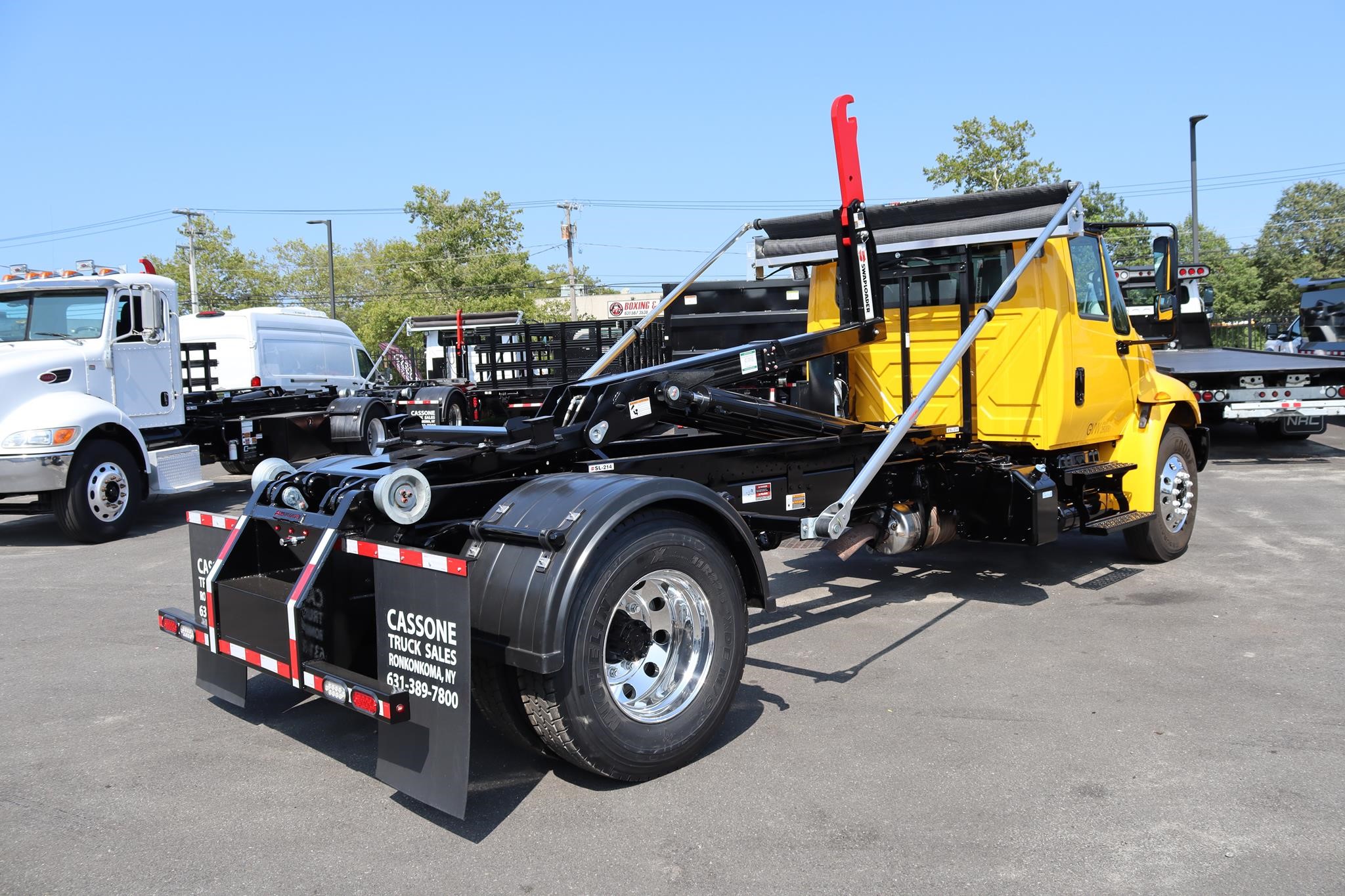 2018 INTERNATIONAL DURASTAR 4300 - image 4 of 6