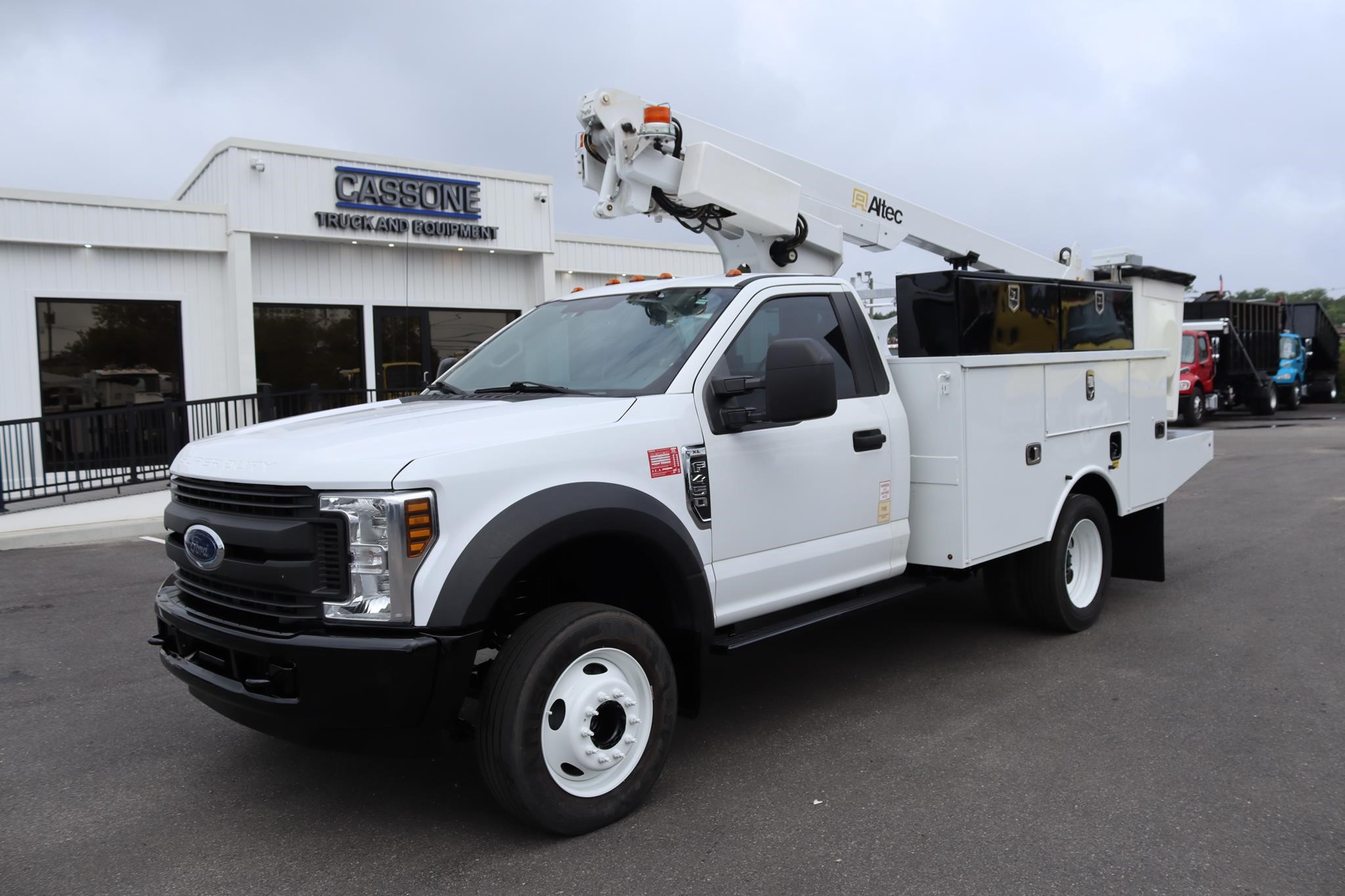 2019 ALTEC AT200A - image 1 of 6