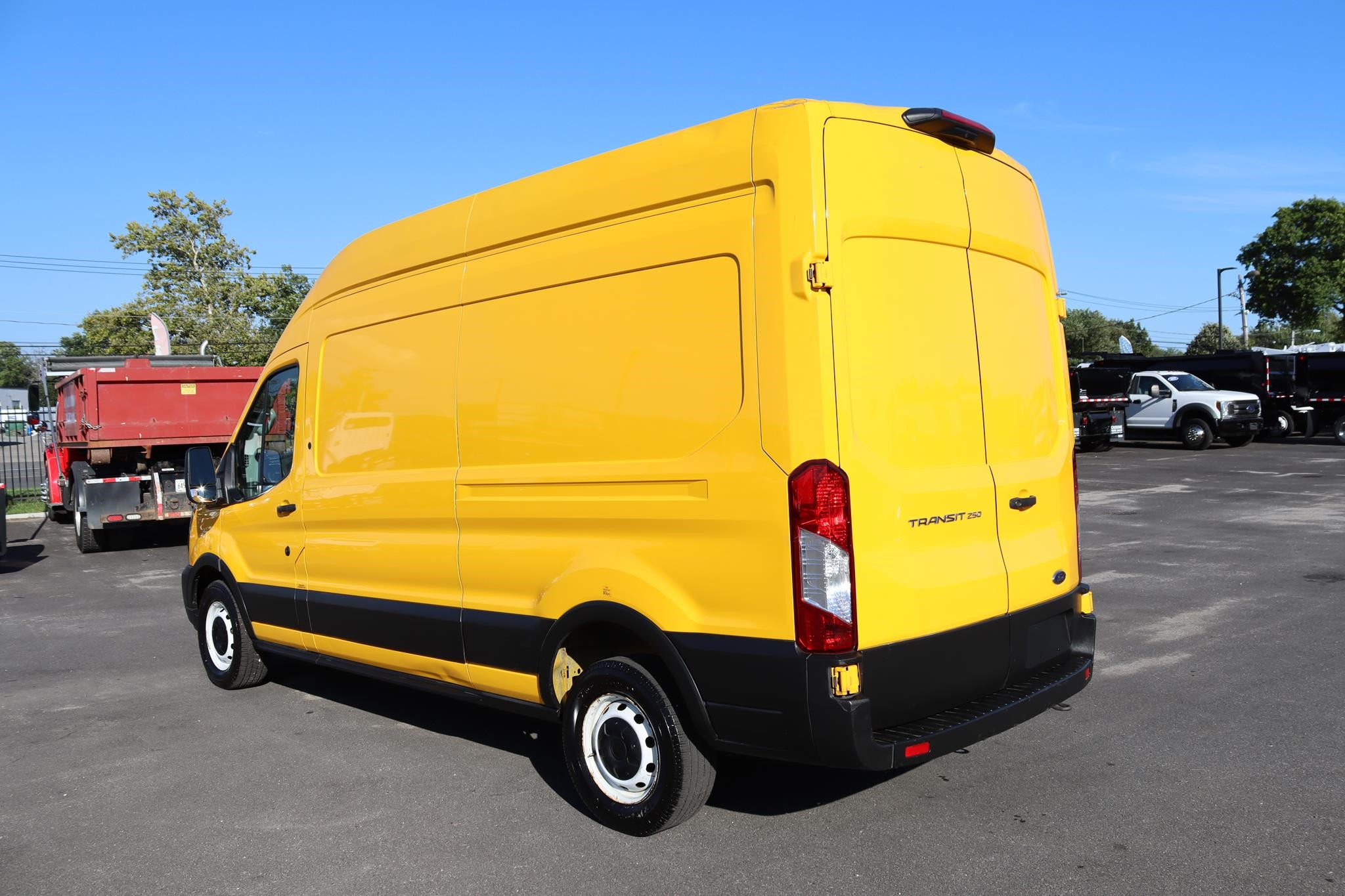 2021 FORD TRANSIT - image 2 of 6