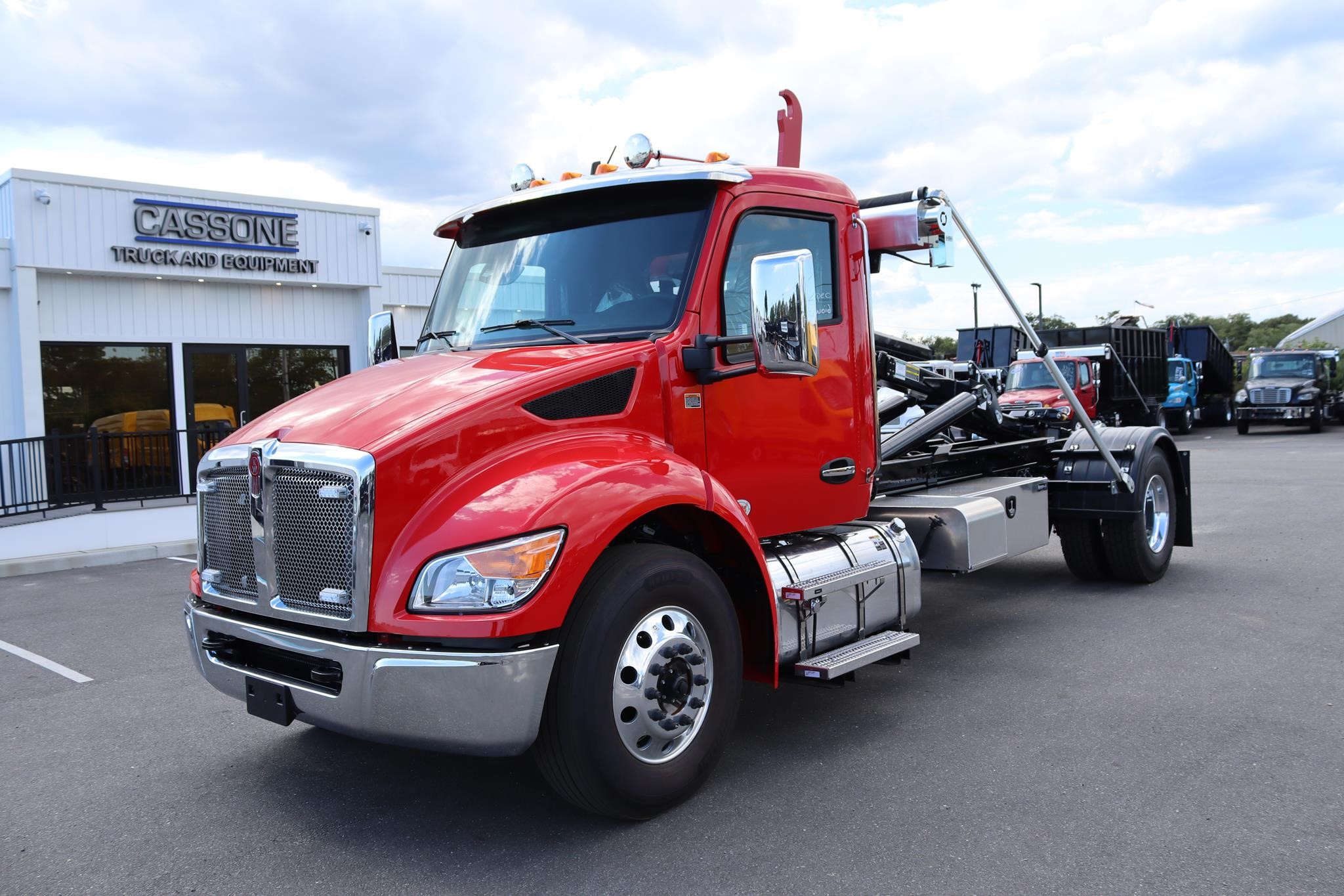 2026 KENWORTH T280 - image 1 of 6