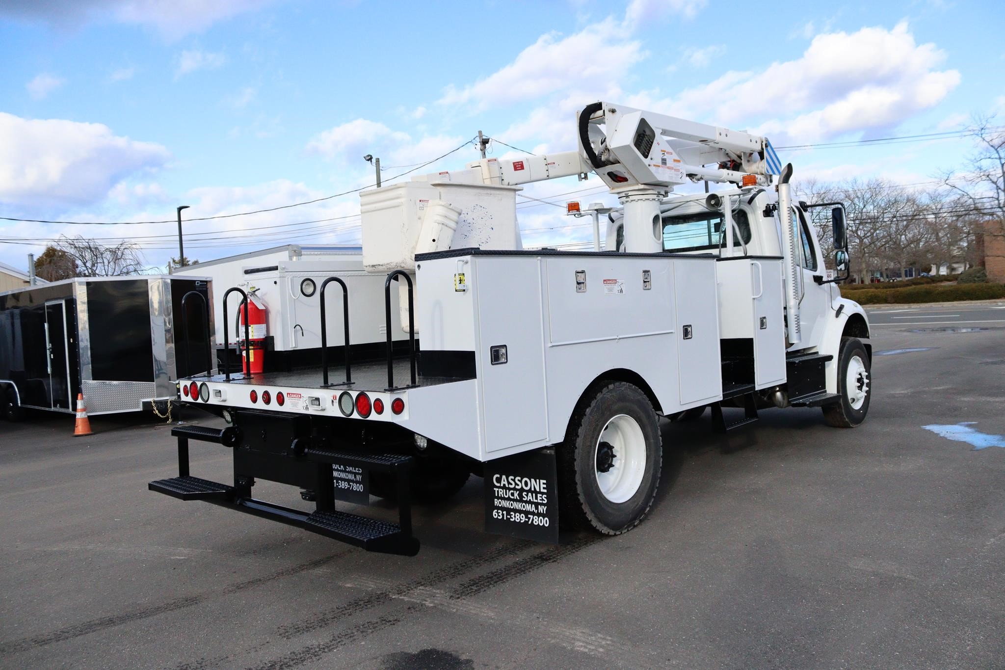 2016 FREIGHTLINER BUSINESS CLASS M2 106 - image 5 of 6