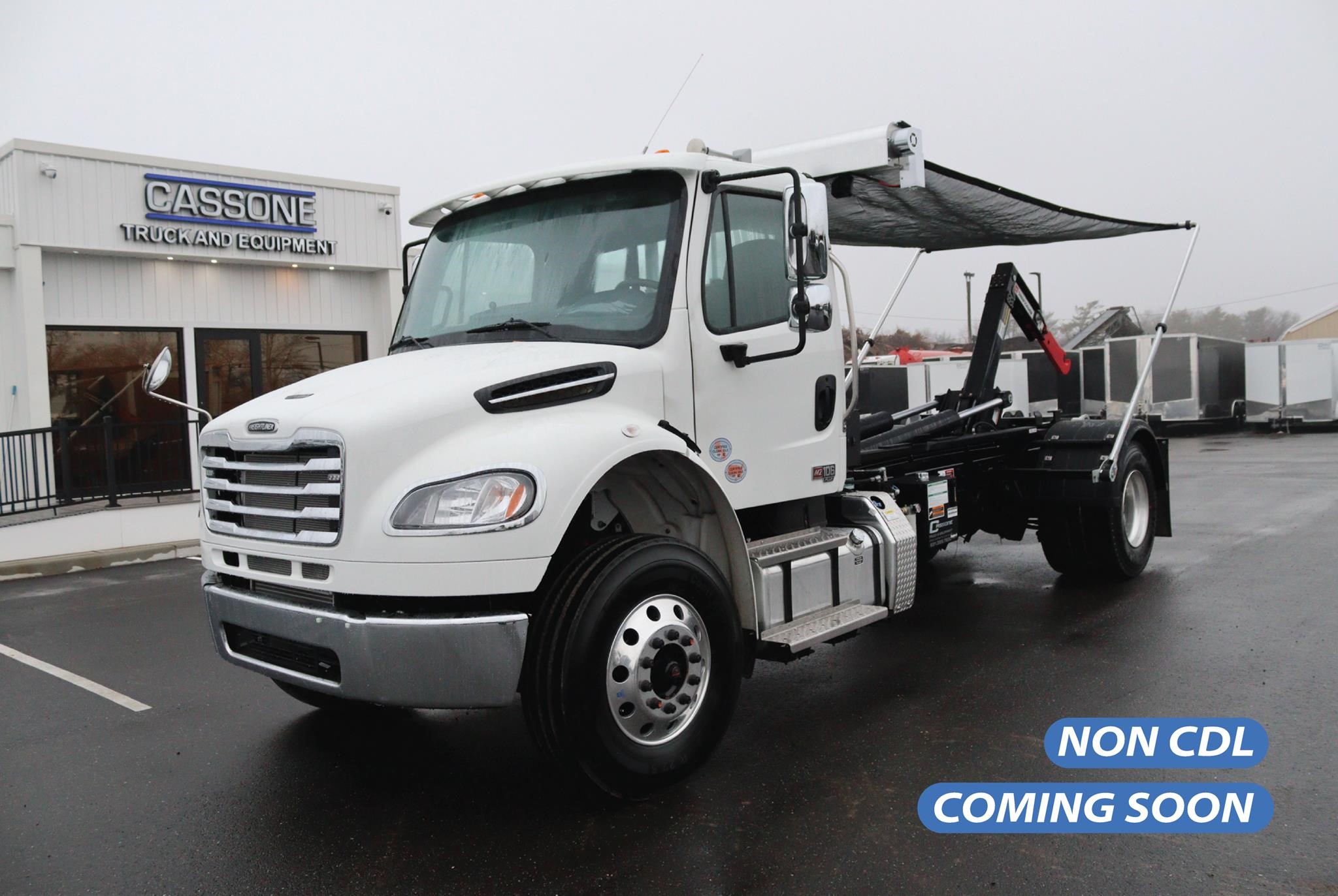 2026 FREIGHTLINER BUSINESS CLASS M2 106 PLUS - image 1 of 6