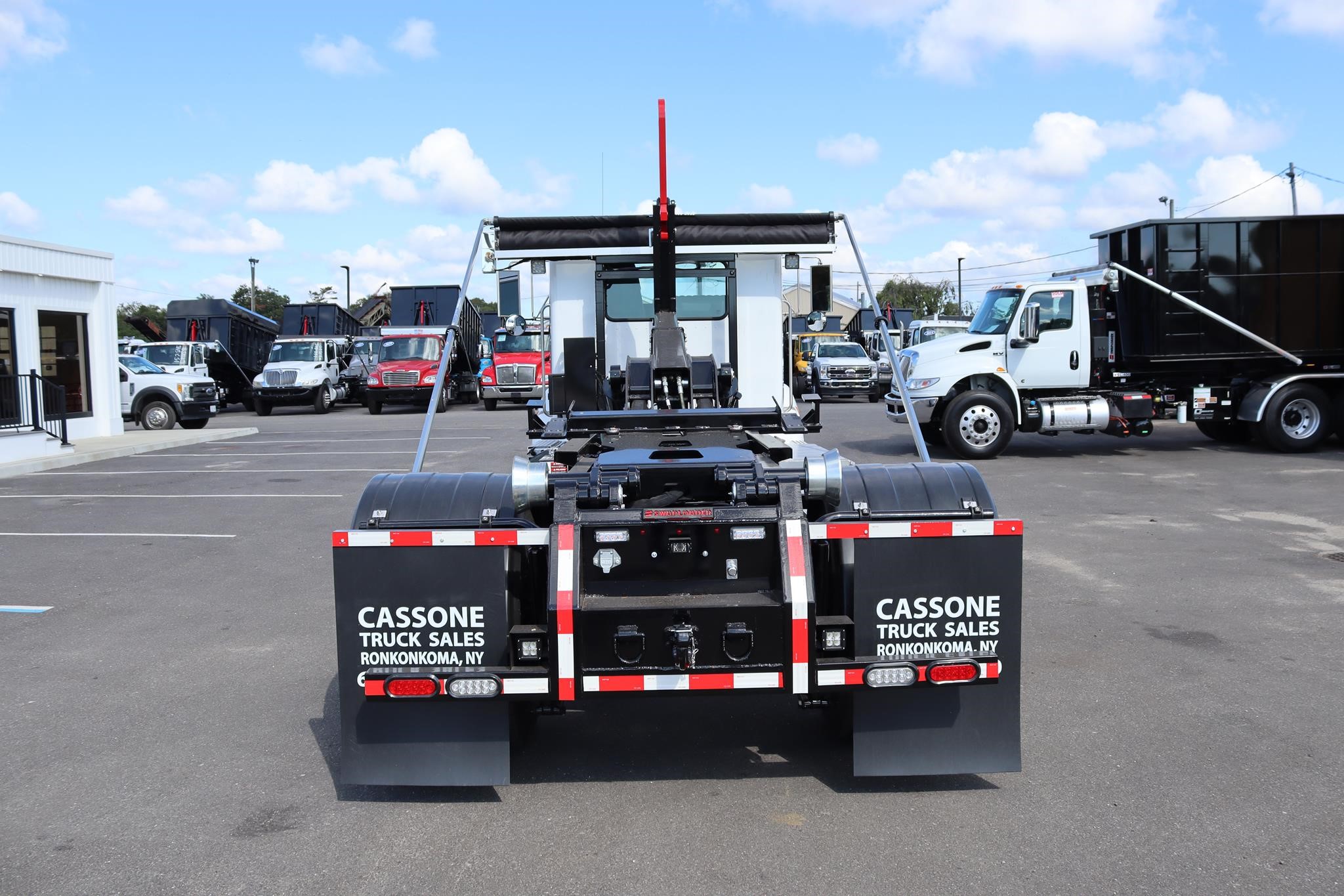 2022 KENWORTH T270 - image 3 of 6