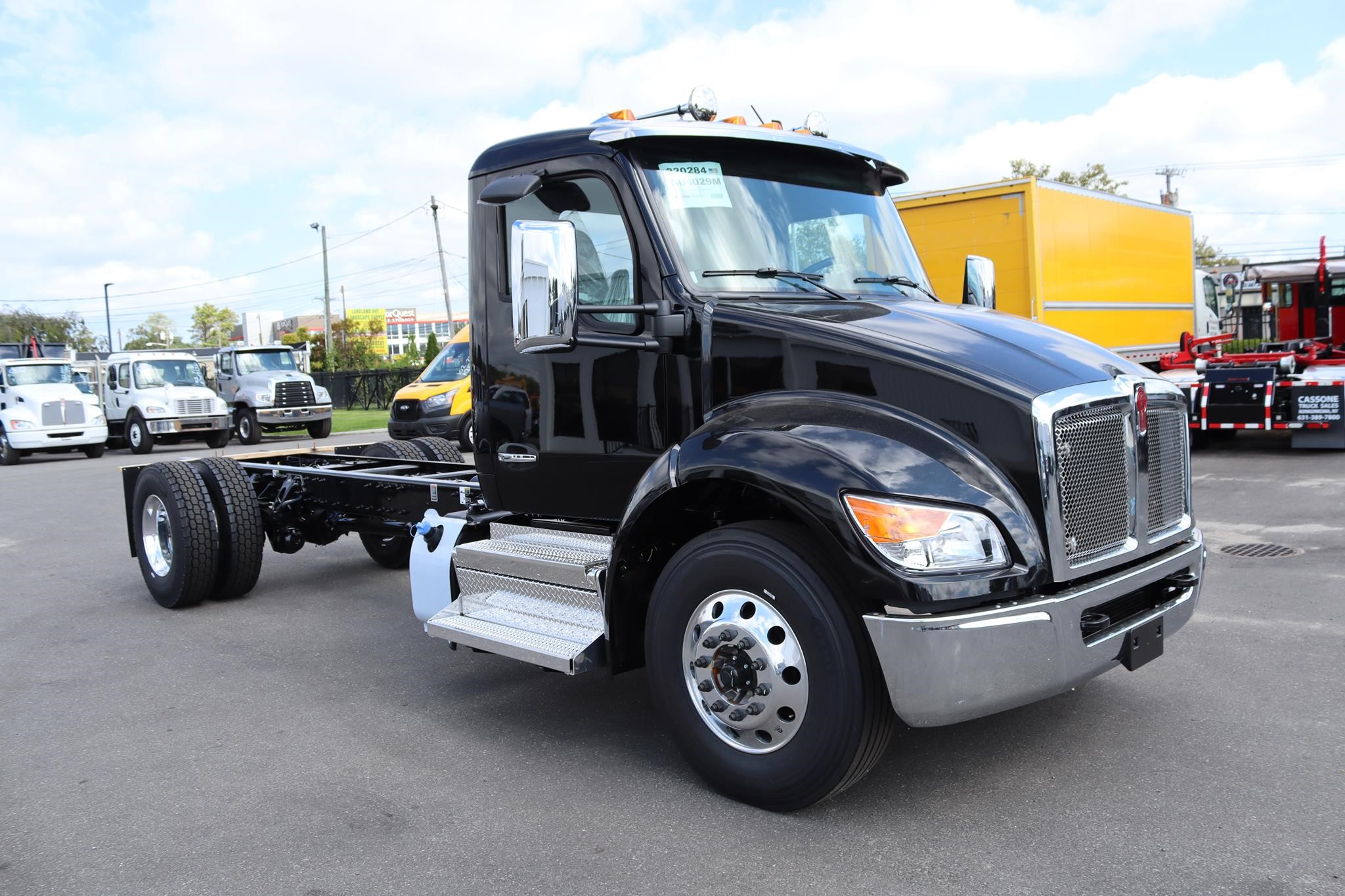 2026 KENWORTH T280 - image 2 of 6