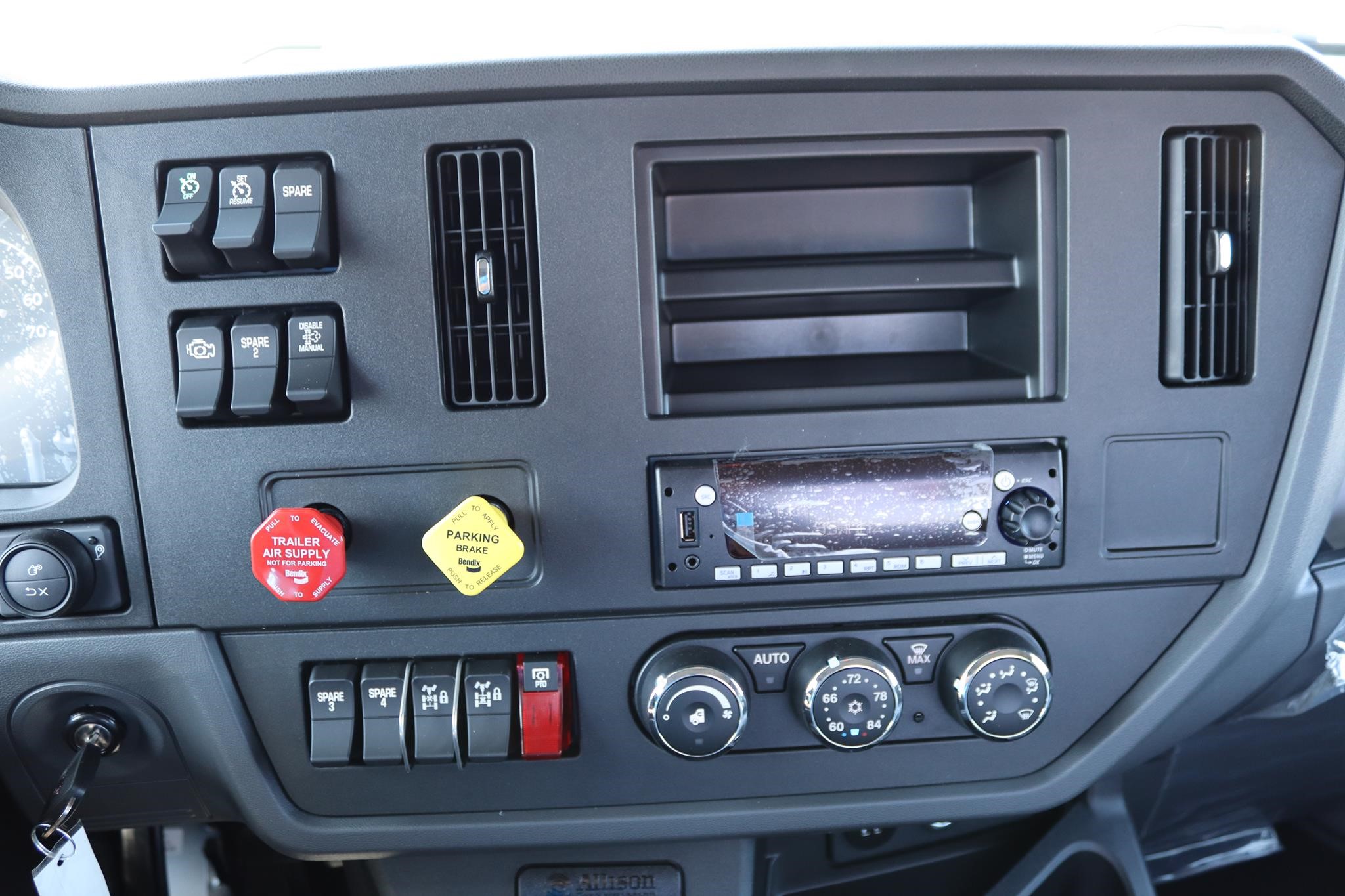 2026 KENWORTH T480 - image 4 of 6