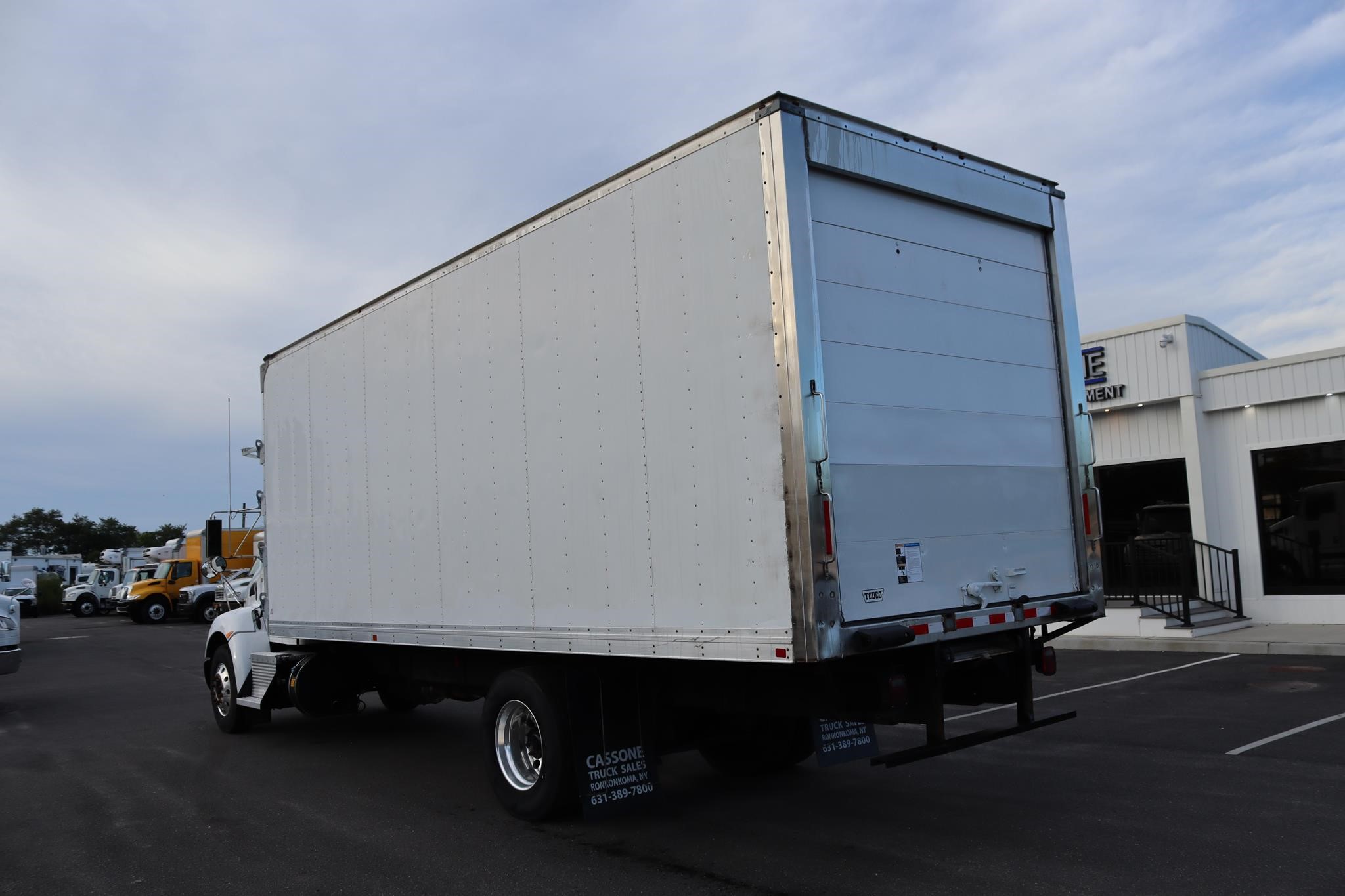 2019 KENWORTH T270 - image 2 of 6