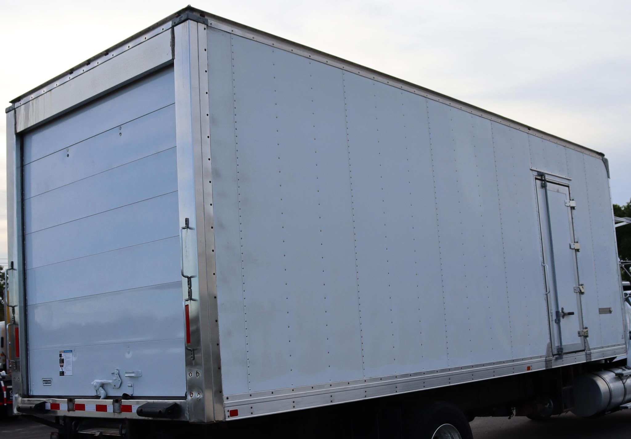 2019 SUPREME 24 FT - image 4 of 6