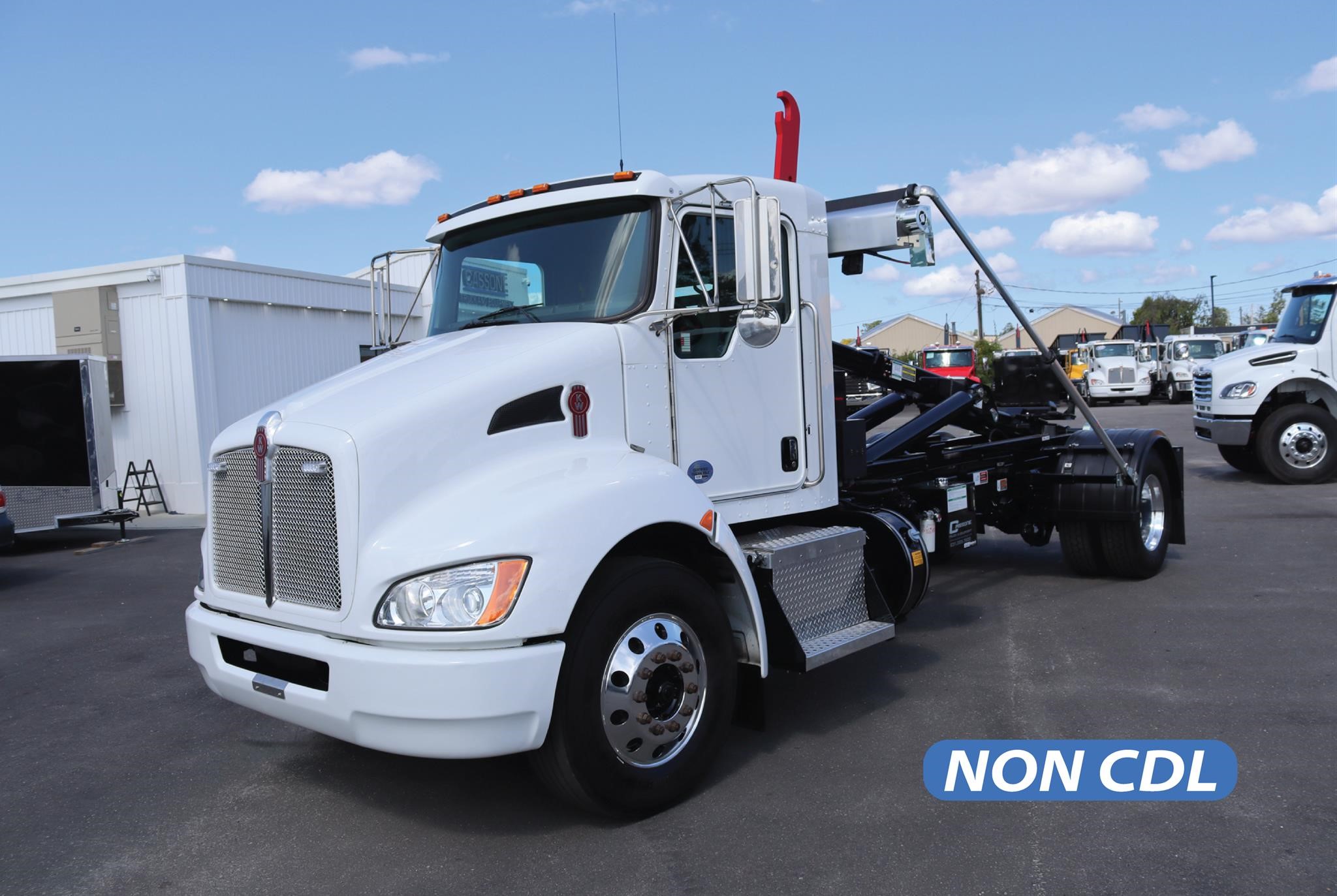 2022 KENWORTH T270 - image 1 of 6