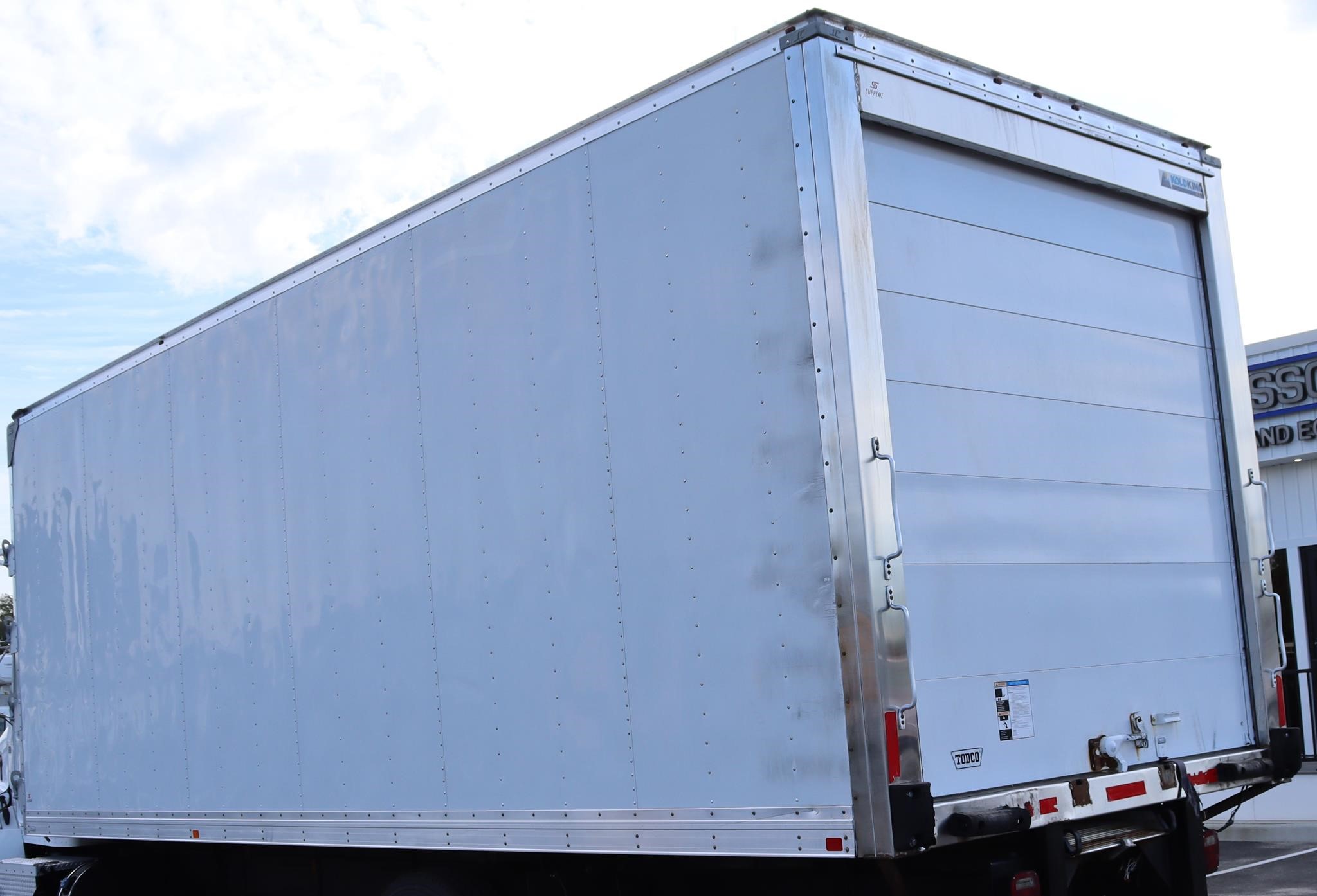 2019 SUPREME 24 FT - image 2 of 6