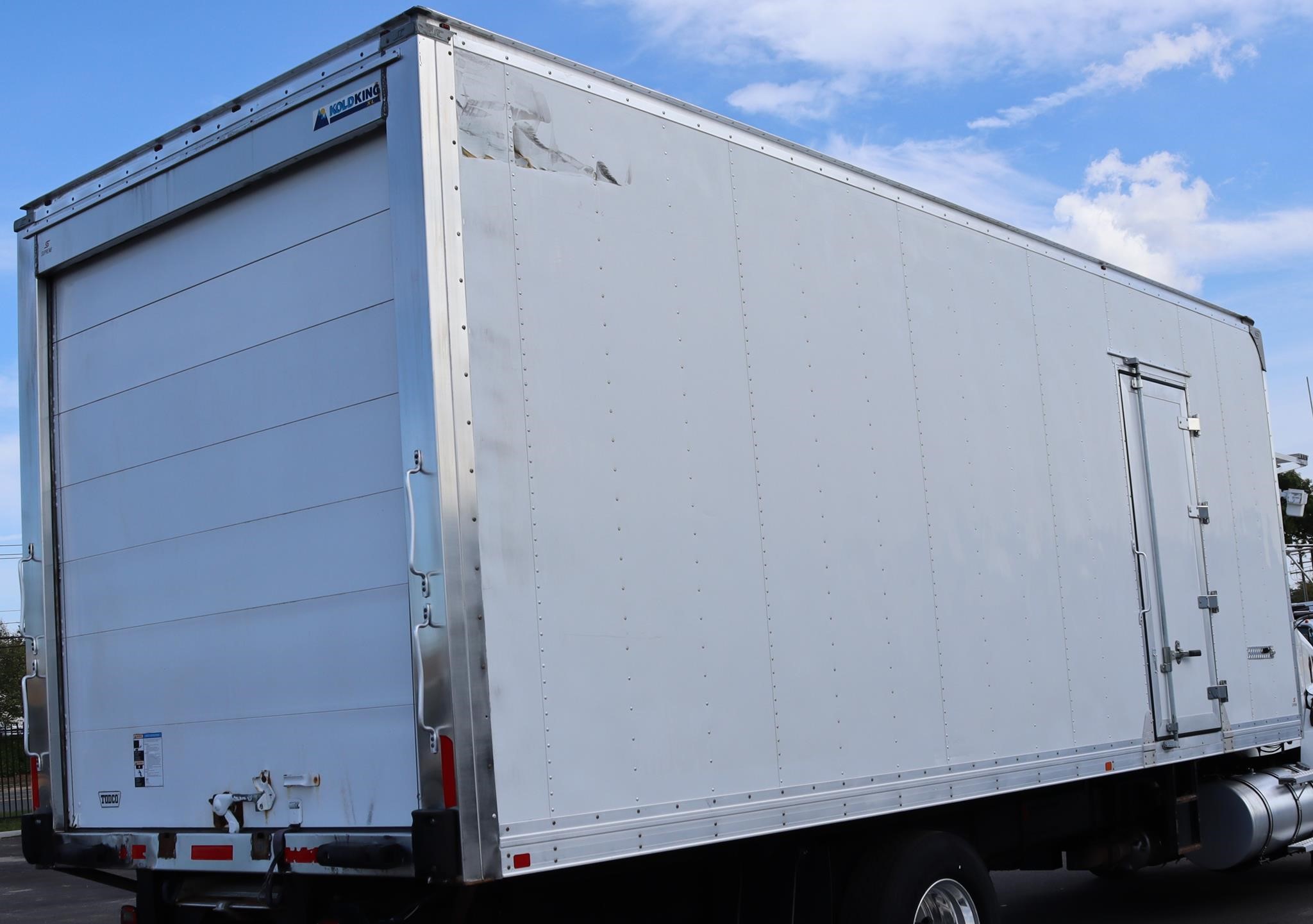 2019 SUPREME 24 FT - image 4 of 6