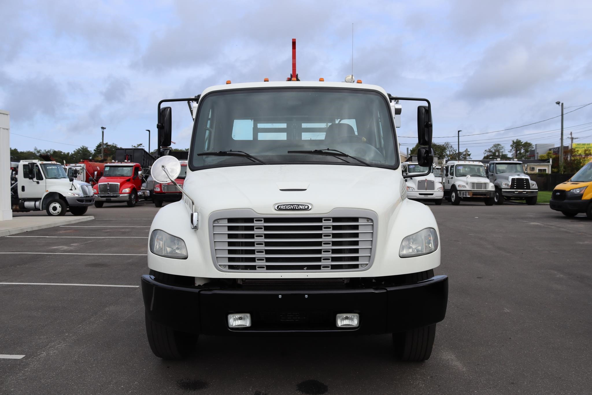 2016 FREIGHTLINER BUSINESS CLASS M2 106 - image 6 of 6