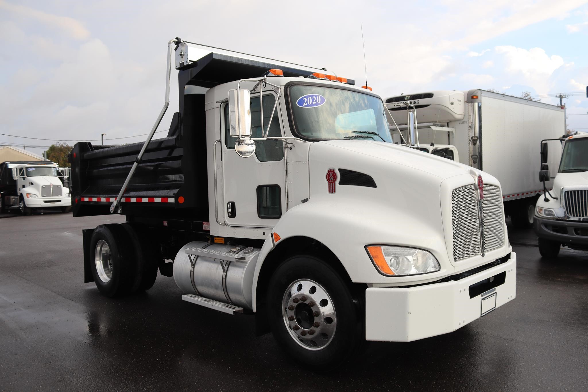 2020 KENWORTH T270 - image 5 of 6