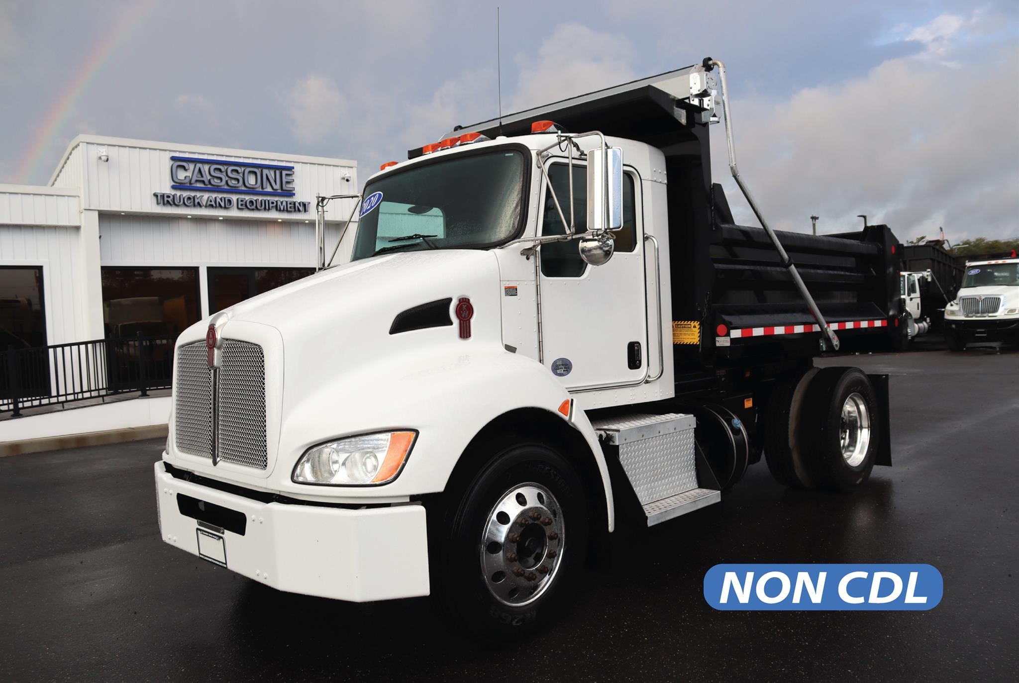 2020 KENWORTH T270 - image 1 of 6