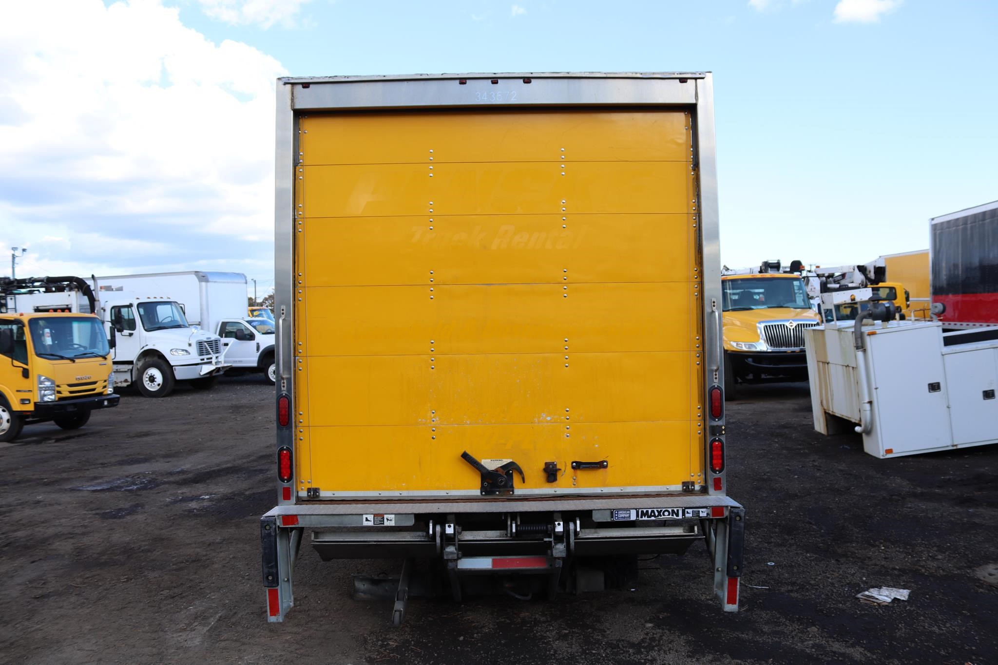 2018 SUPREME 16 FT - image 2 of 6