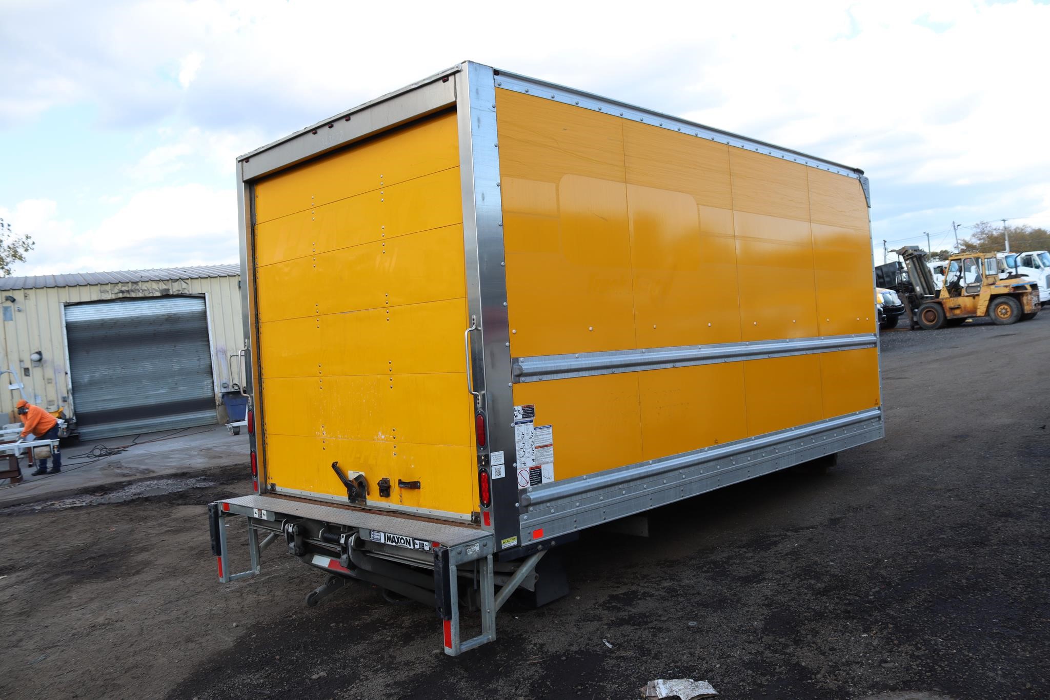 2018 SUPREME 16 FT - image 4 of 6