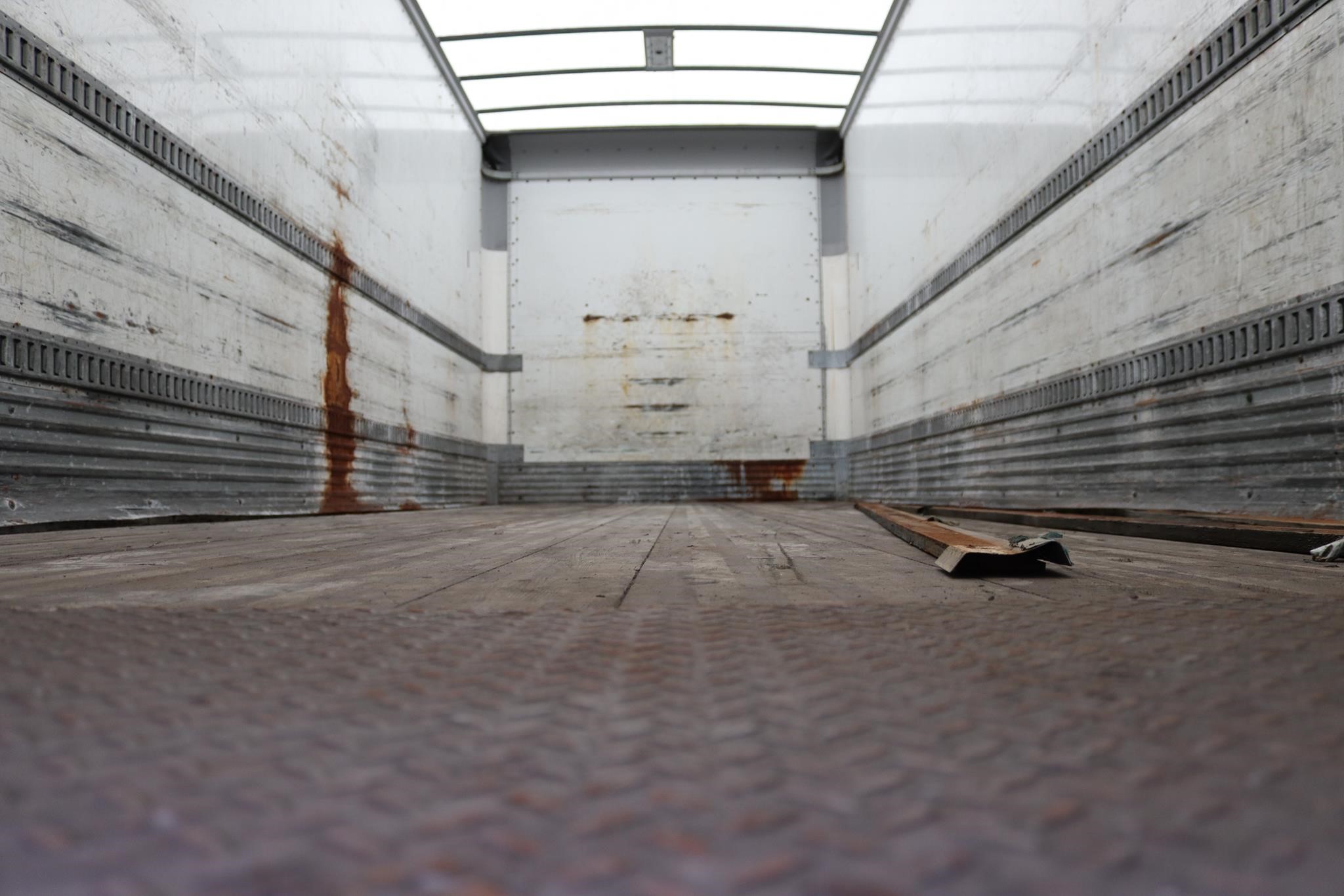 2020 MORGAN 26 FT - image 3 of 6