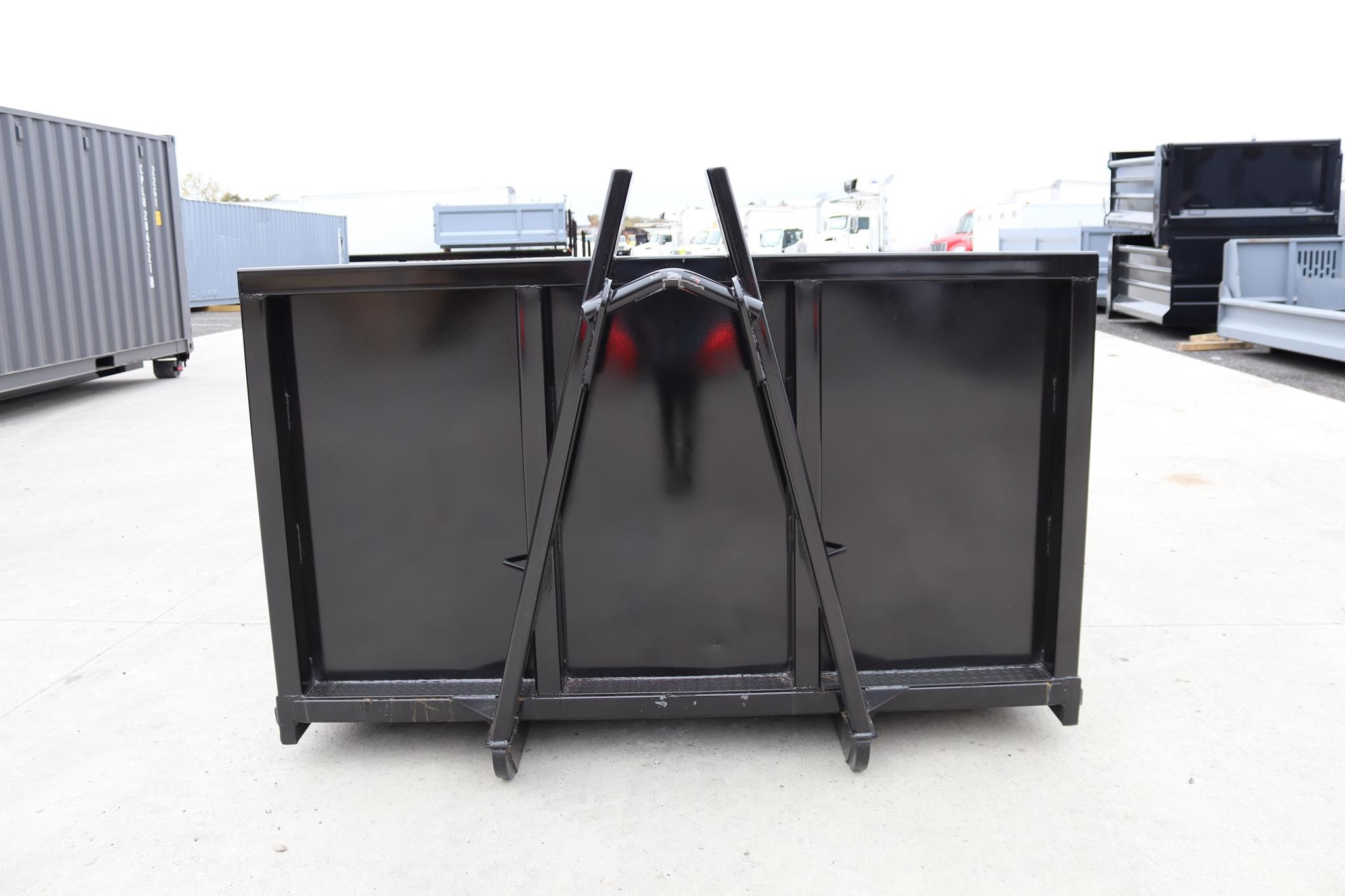 2026 BUCKS FABRICATING 16 FT - image 5 of 6