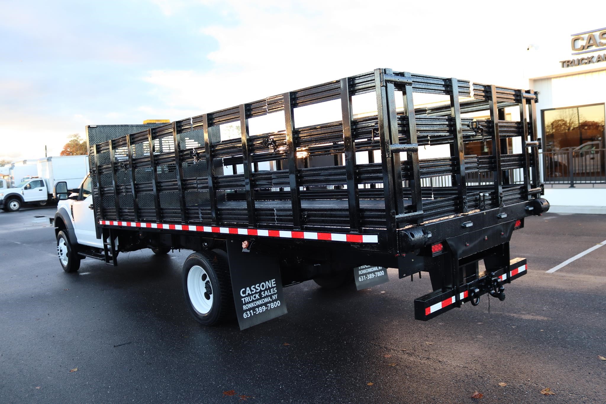 2020 FORD F550 XL - image 2 of 6