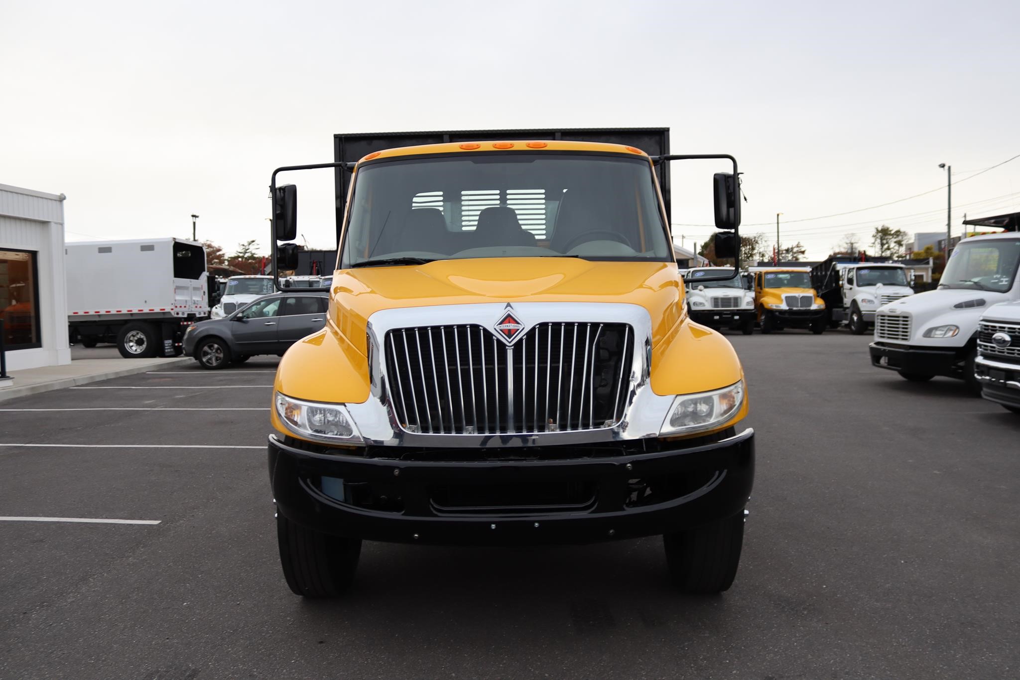 2019 INTERNATIONAL DURASTAR 4300 - image 6 of 6